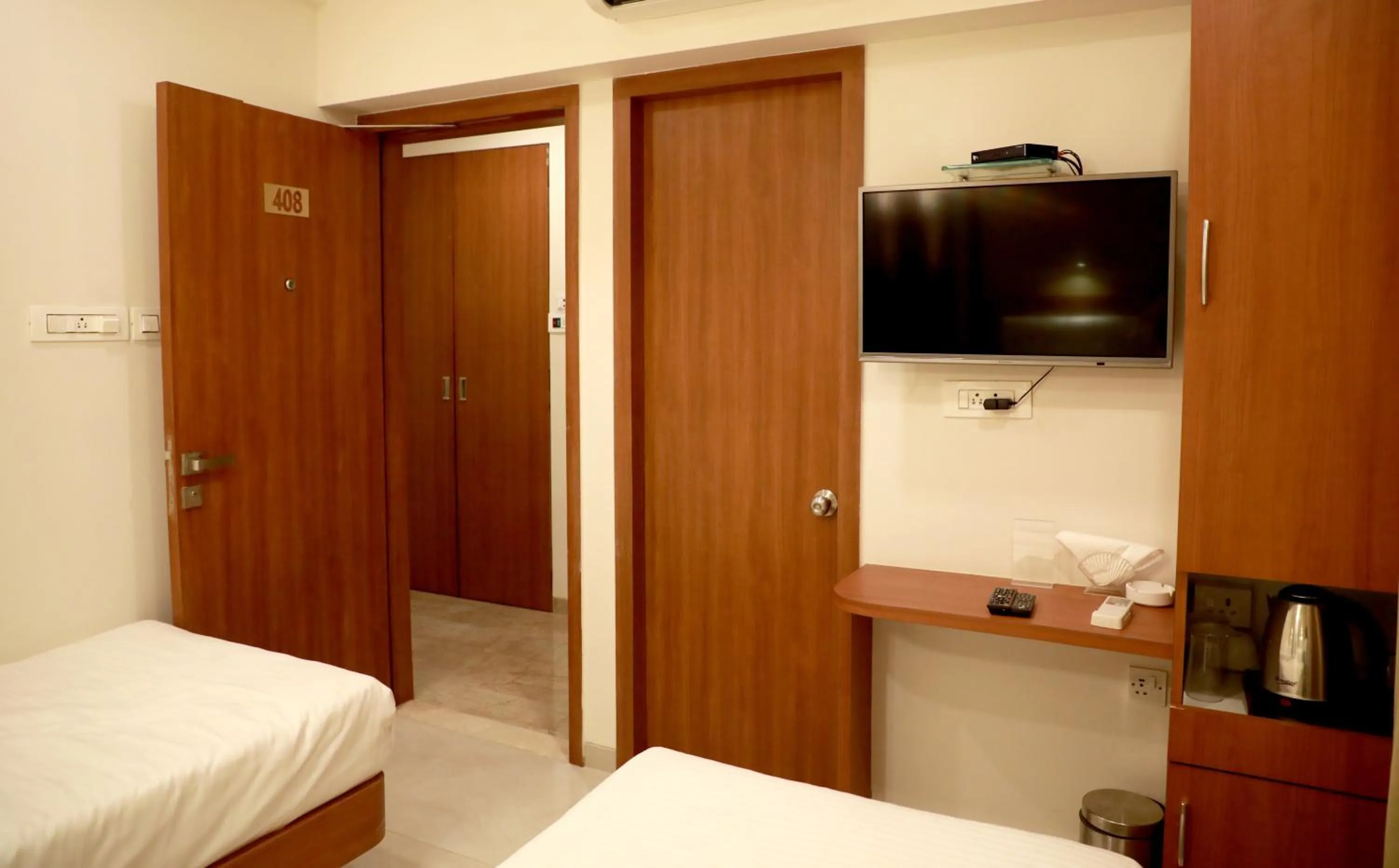 Bed in Hotel Lords, Fort