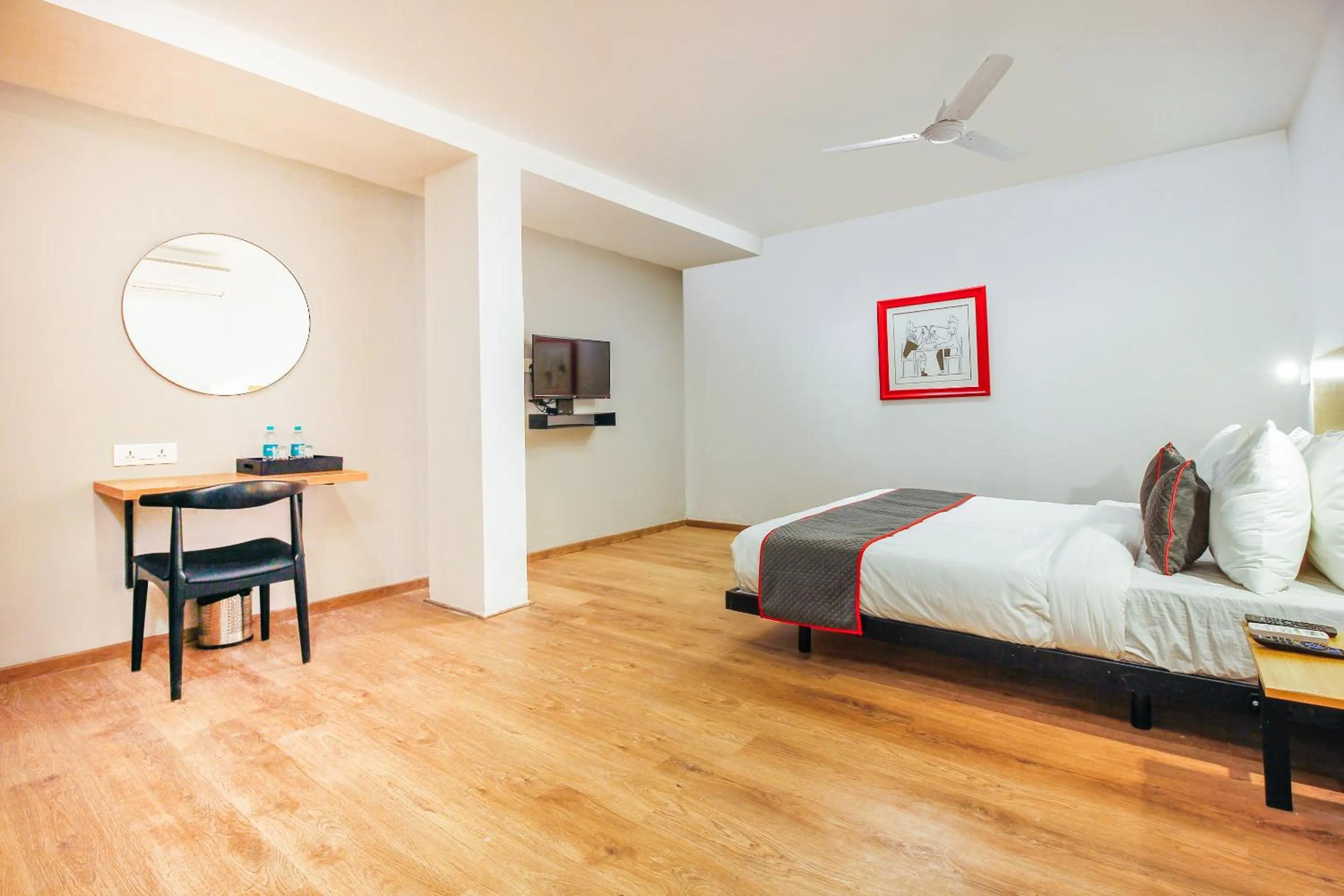 Bedroom, Bed in Super Townhouse RCC Sunrise