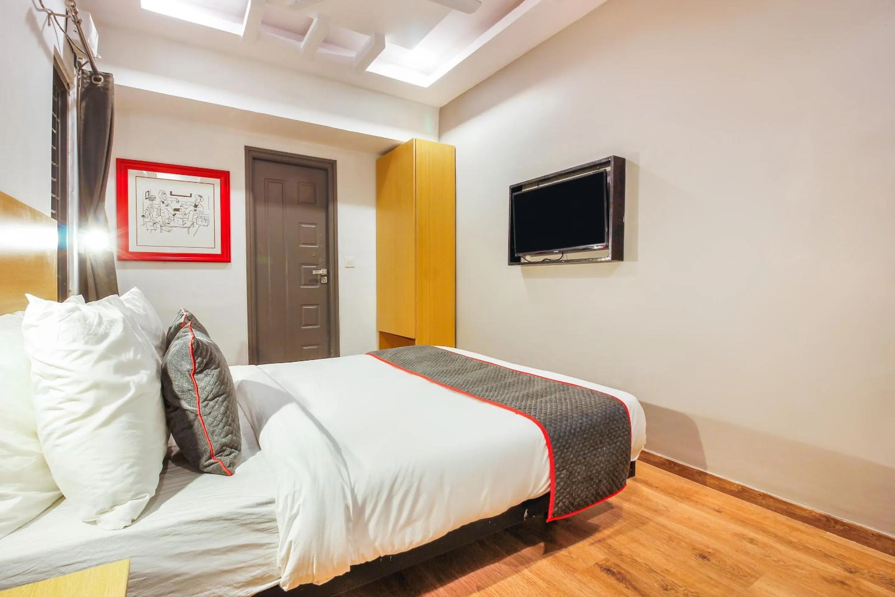 Bedroom, Bed in Super Townhouse RCC Sunrise