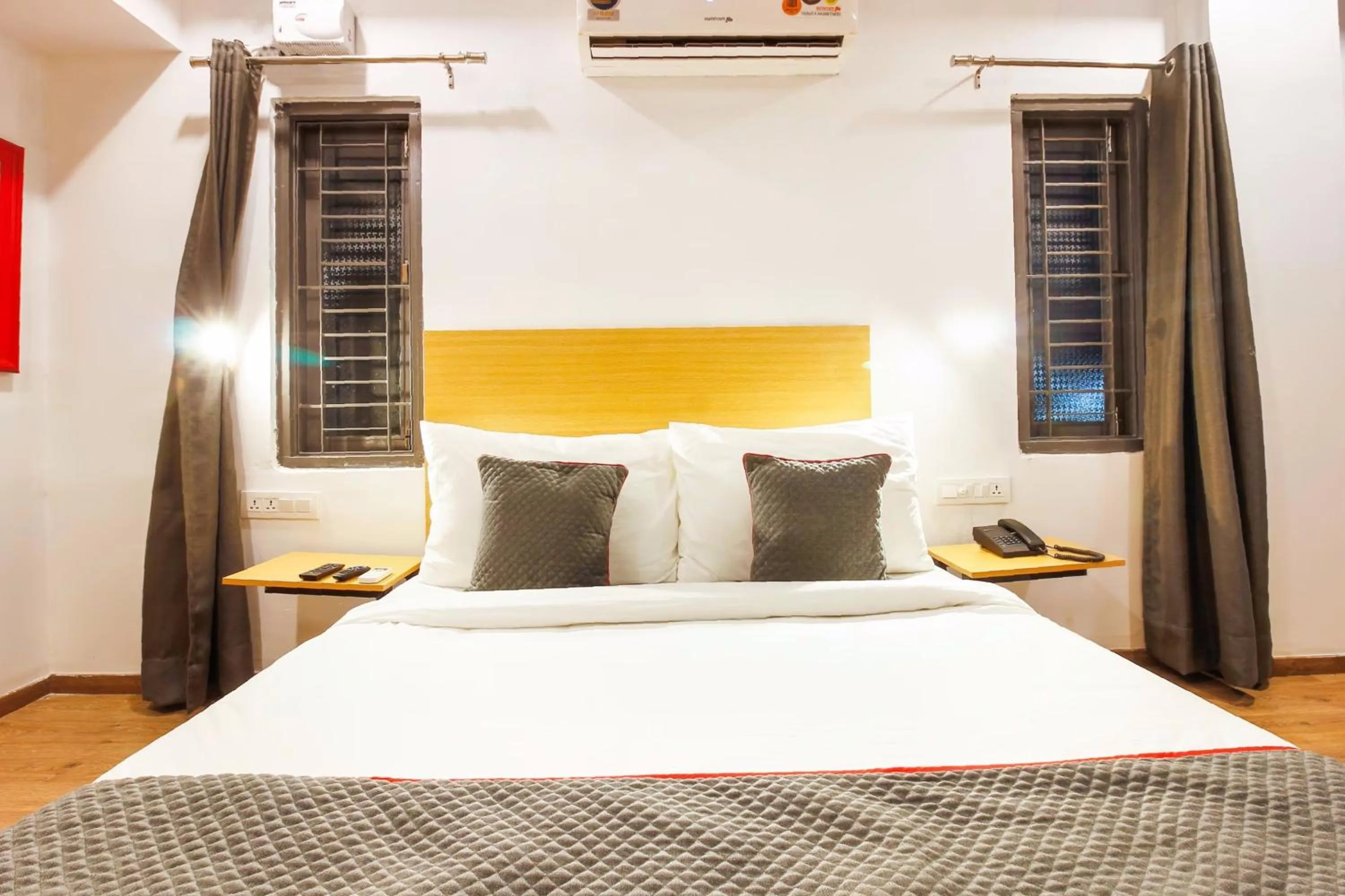 Bedroom, Bed in Super Townhouse RCC Sunrise