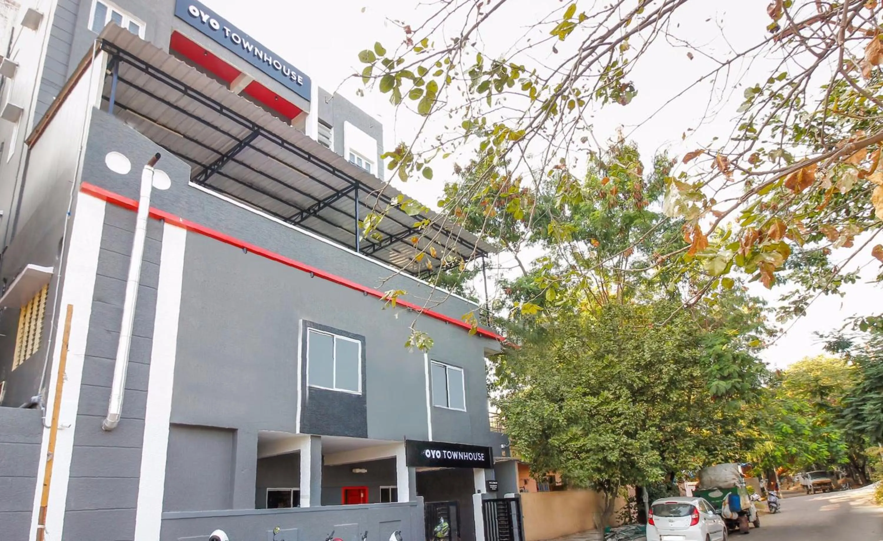 Facade/entrance in Super Townhouse RCC Sunrise