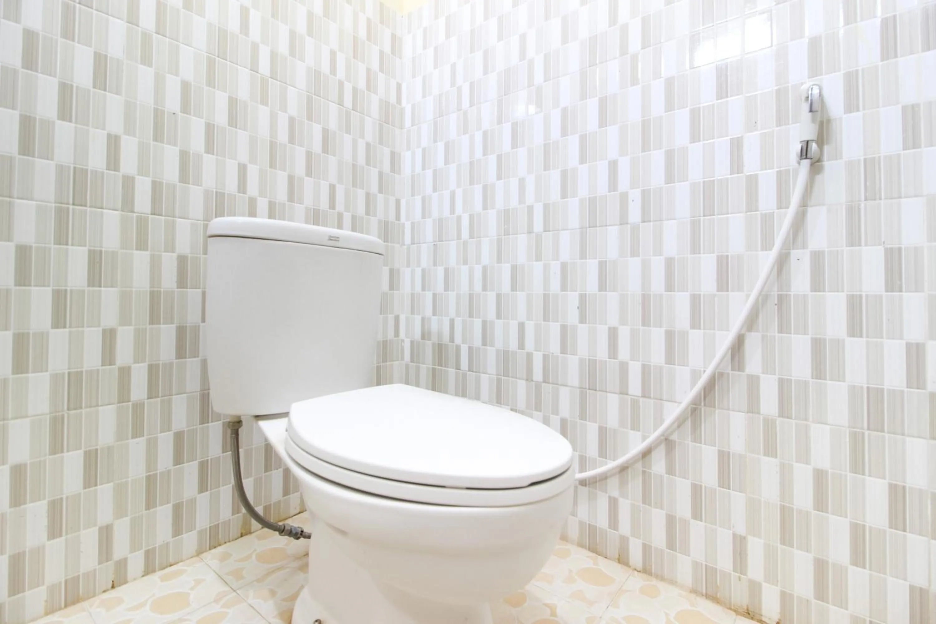 Bathroom in RedDoorz near Candi Ratu Boko