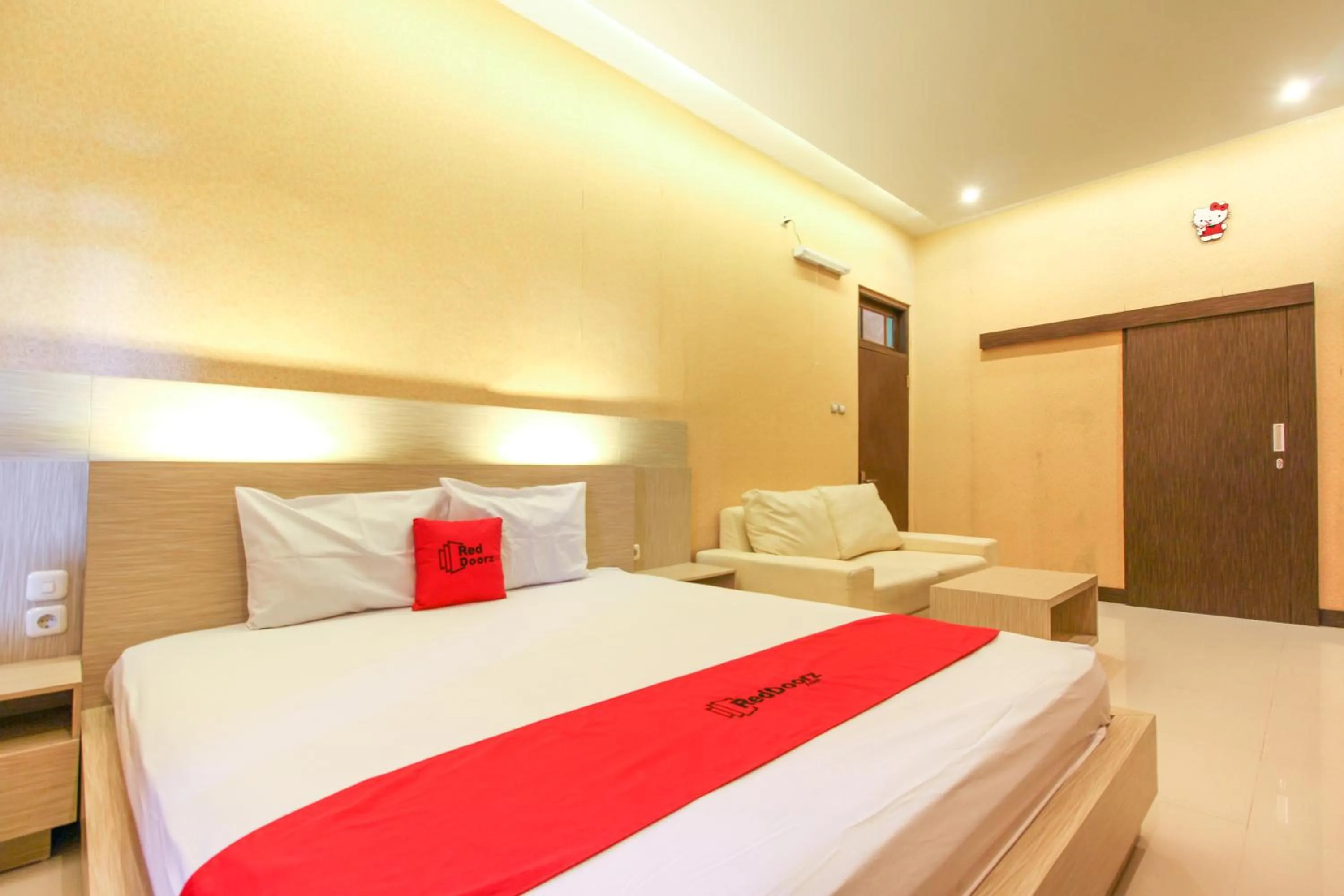 Property building, Bed in RedDoorz near Candi Ratu Boko
