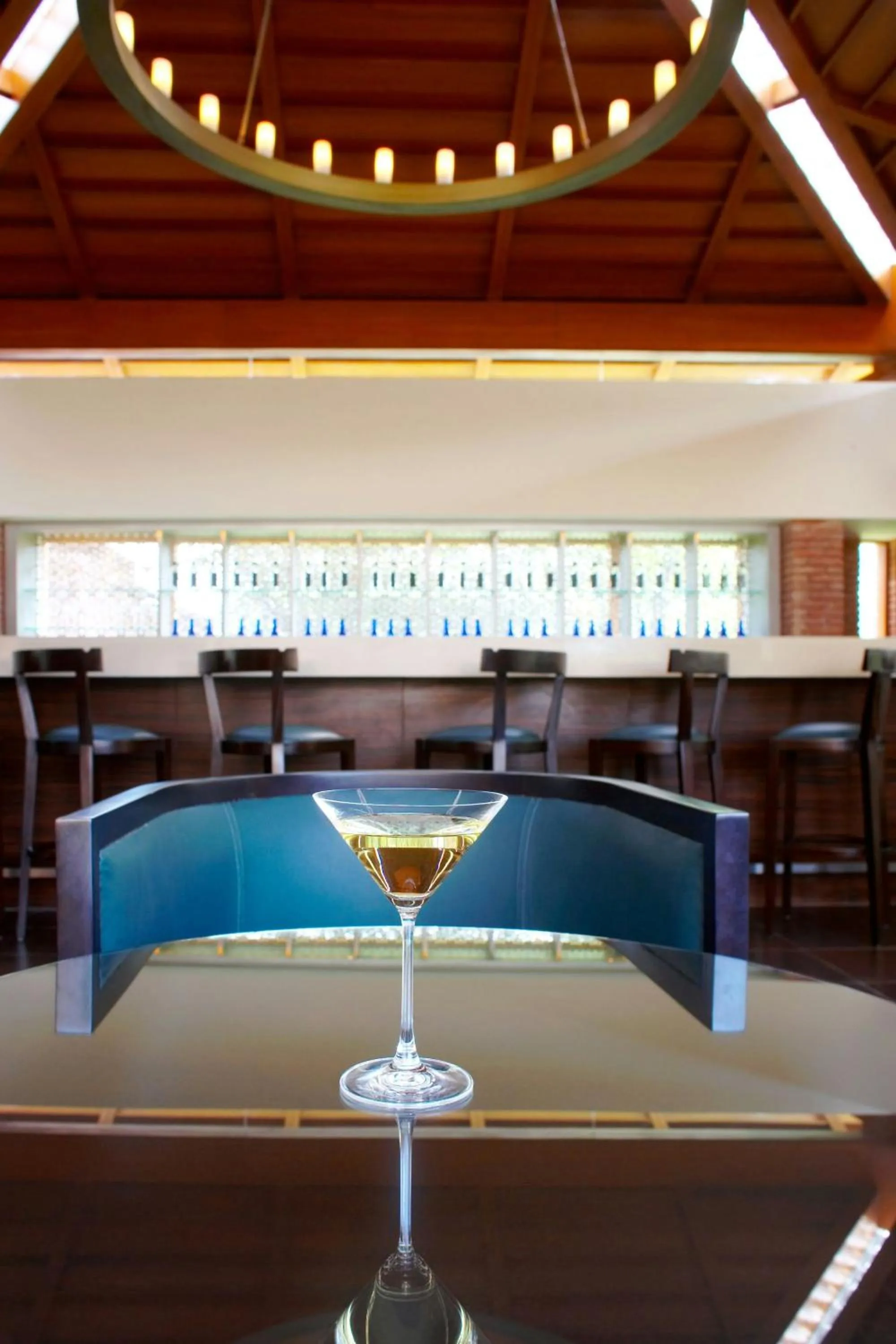 Lounge or bar in The Westin Sohna Resort & Spa