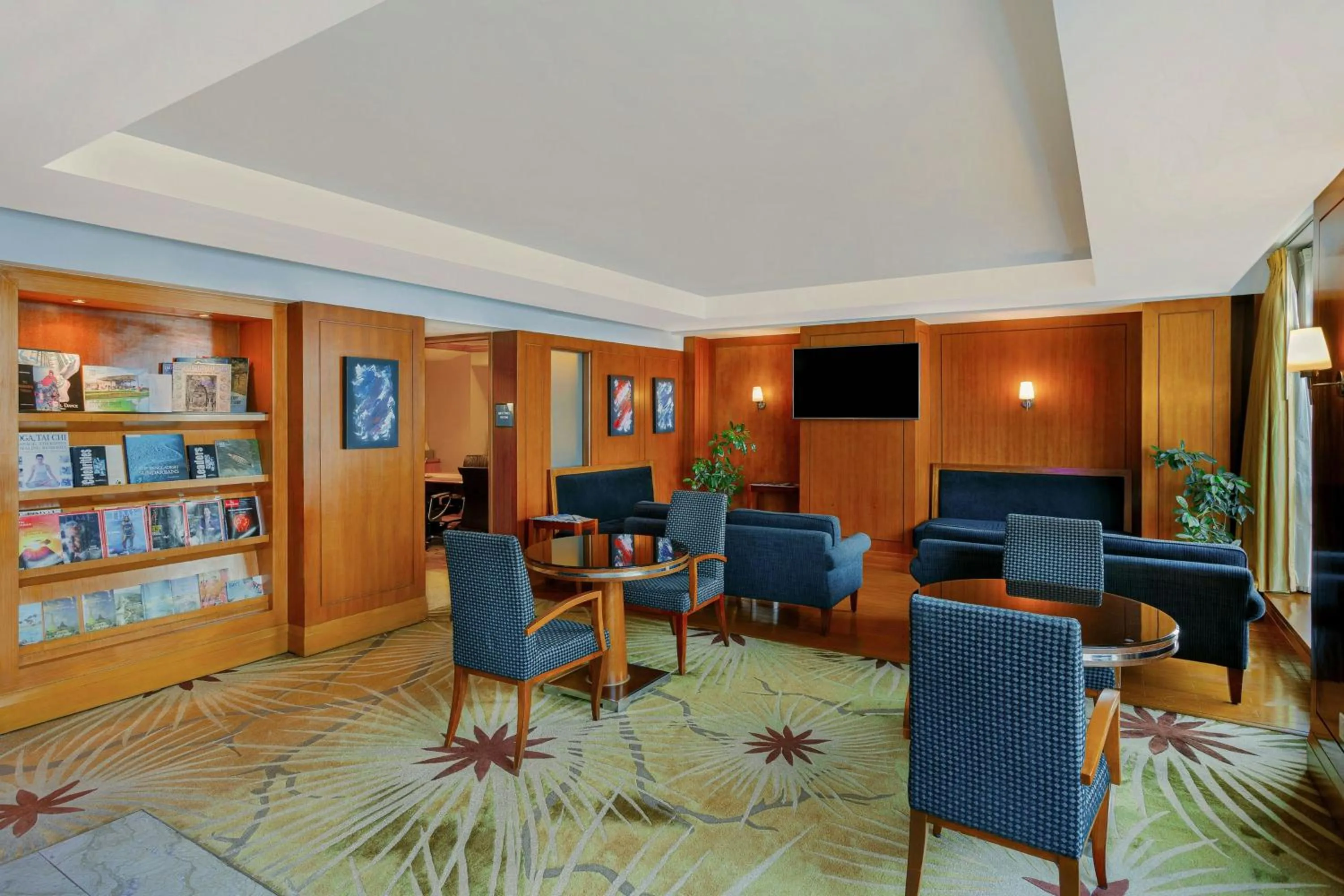 Lounge or bar in The Westin Dhaka