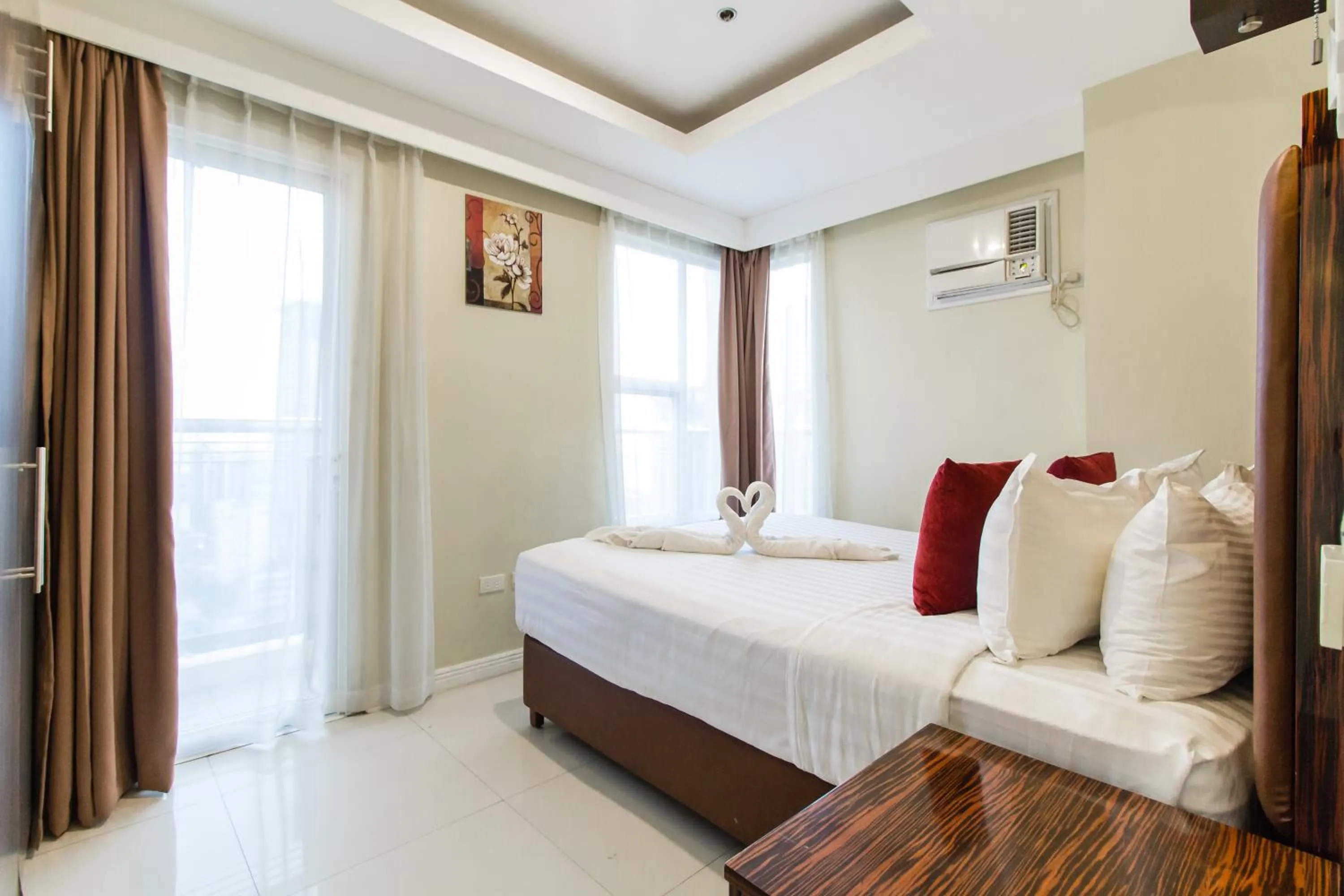 Property building, Bed in JMM Grand Suites
