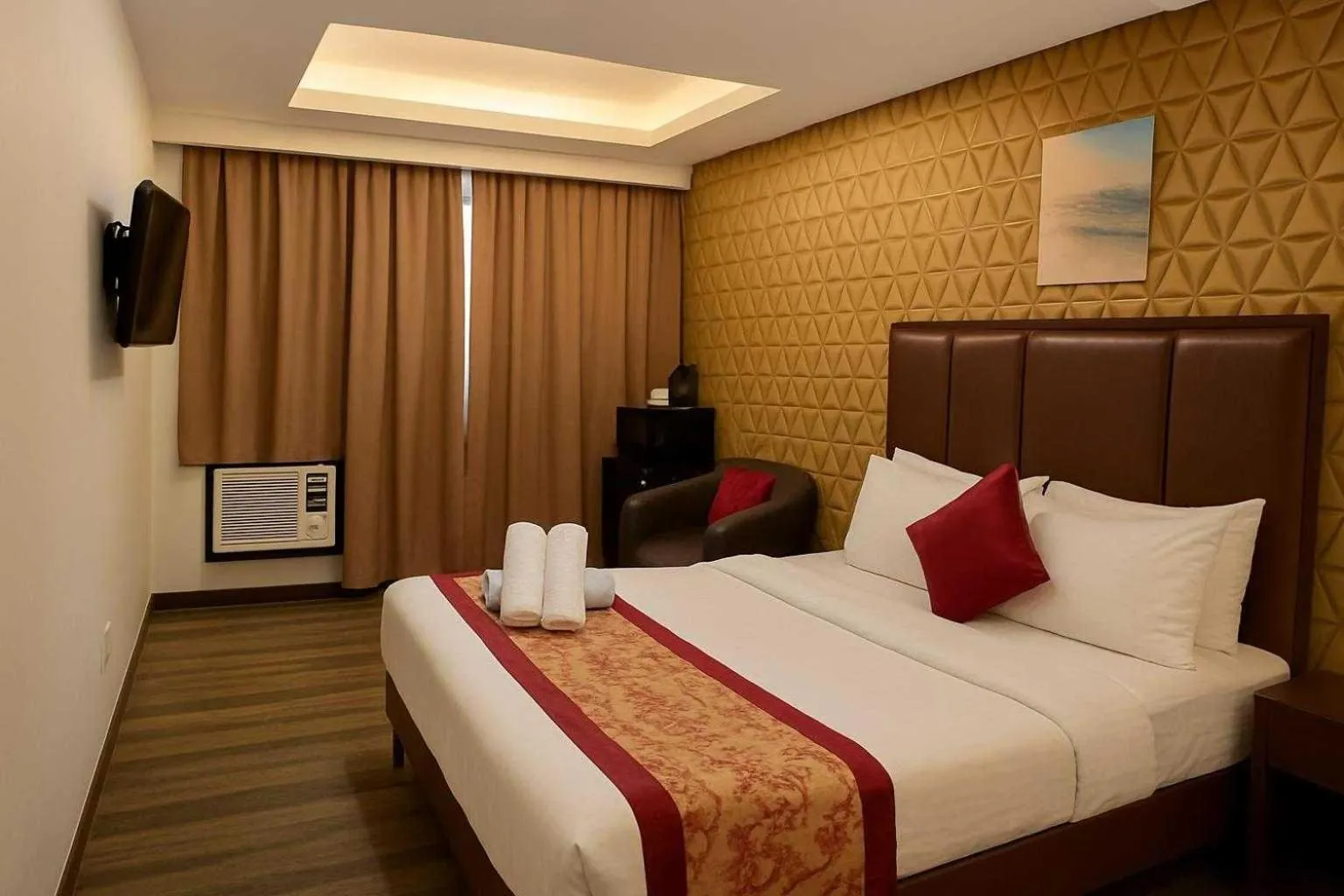 TV and multimedia, Bed in JMM Grand Suites