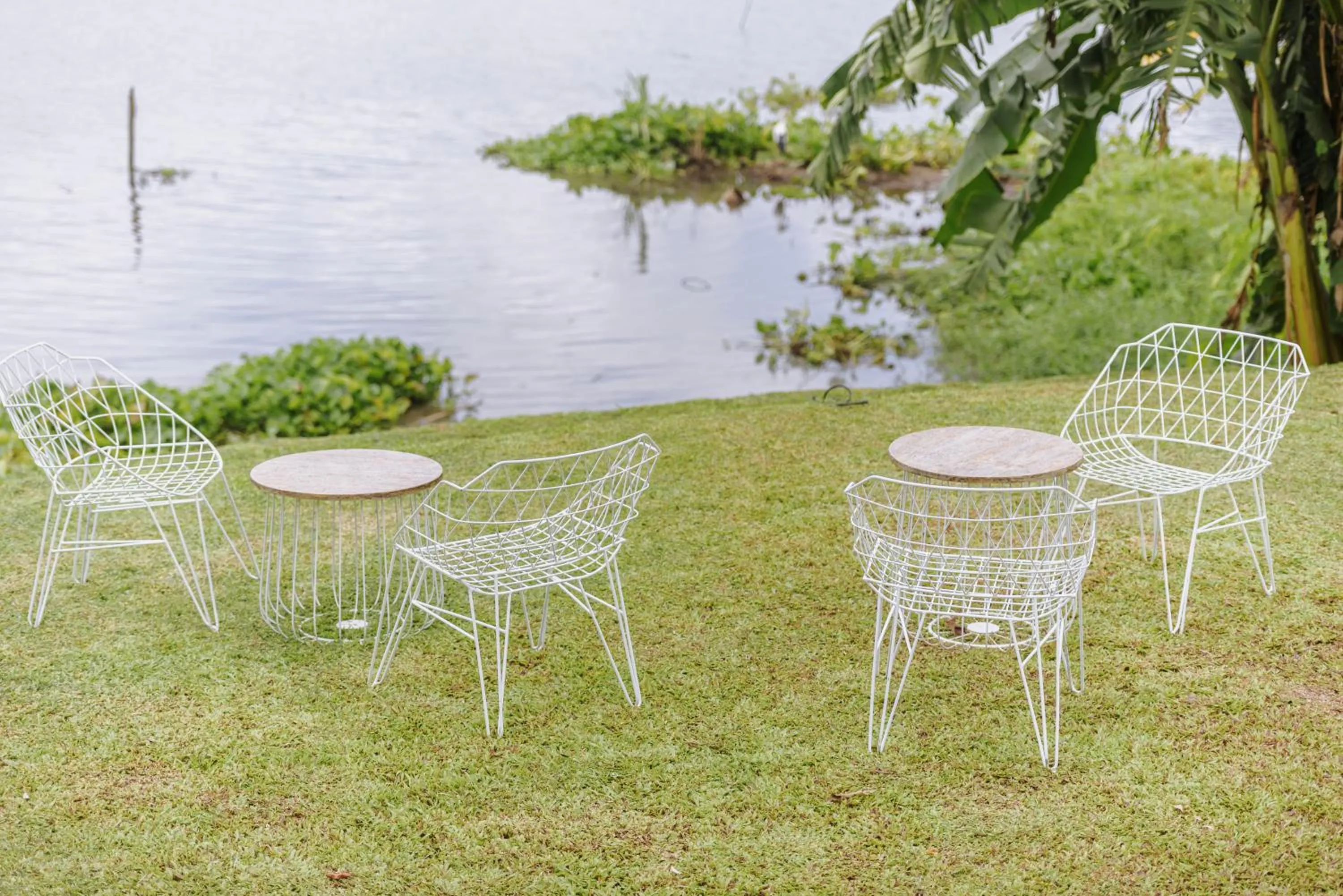 Natural landscape in White Wall Riverfront Hotel