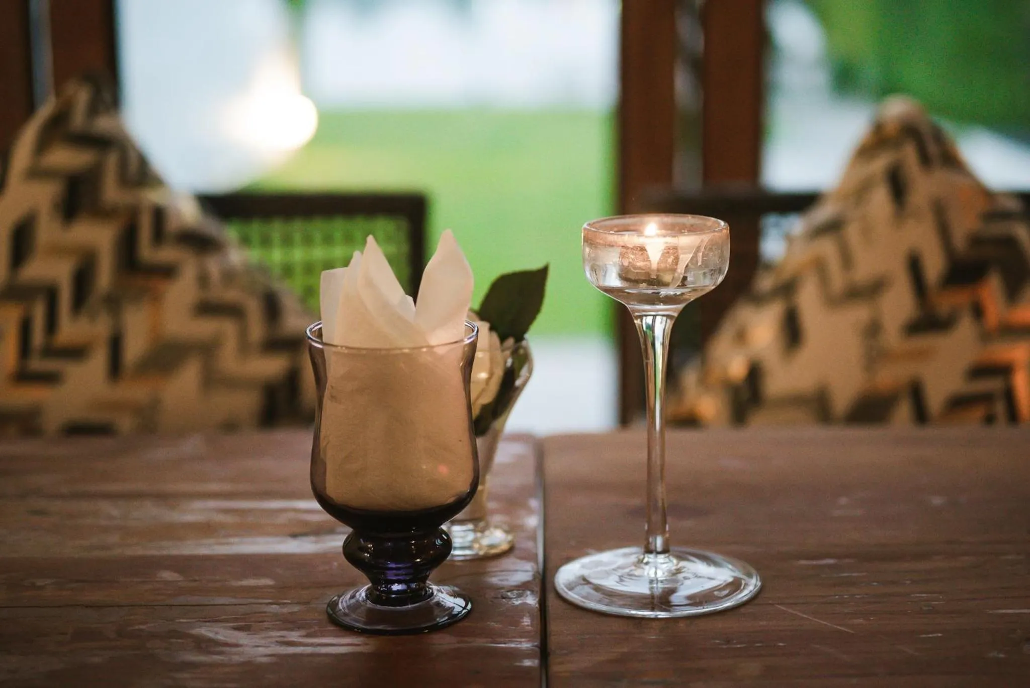 White Wall Riverfront Hotel