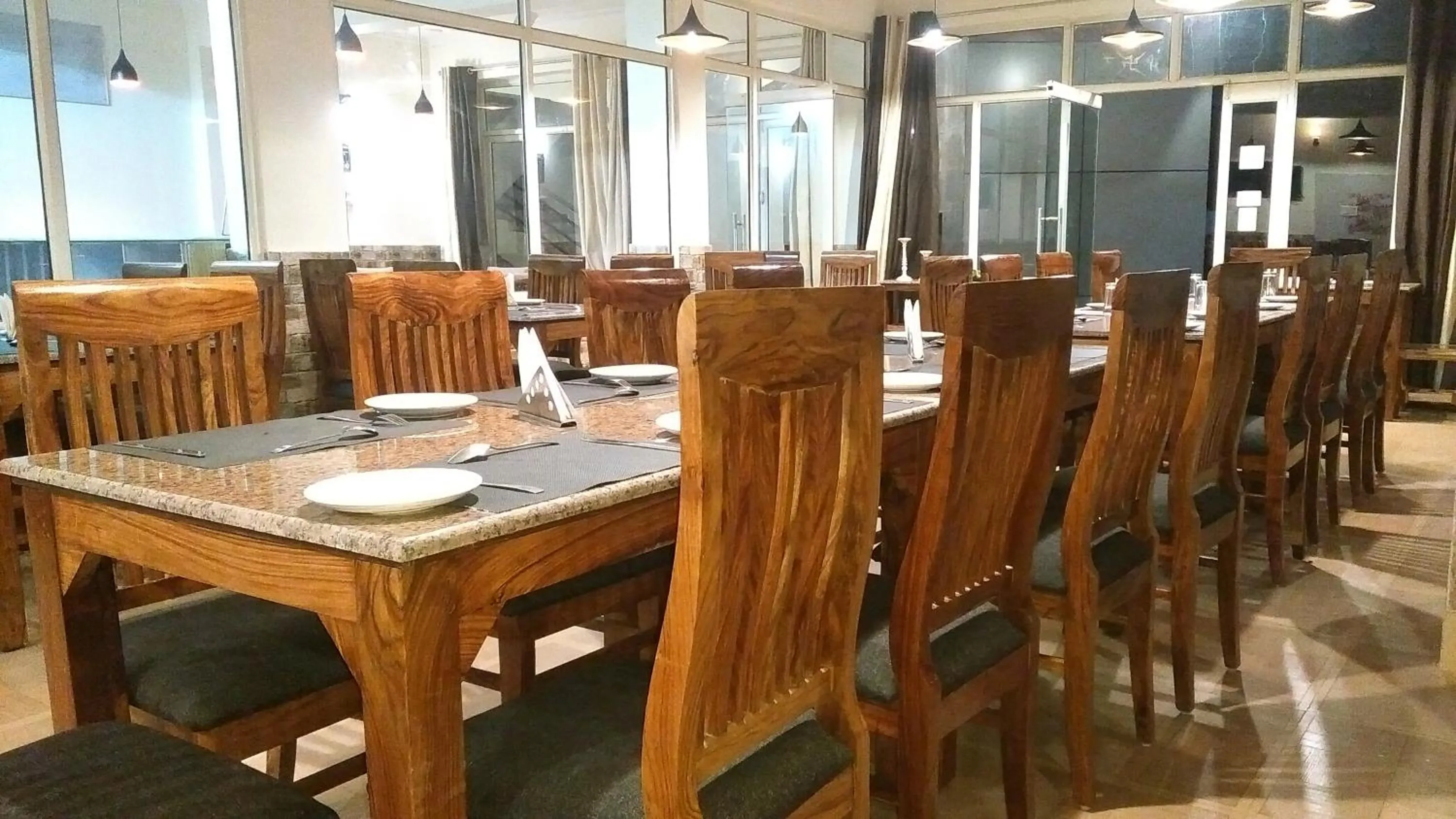 Restaurant/places to eat in Highland Village Resort