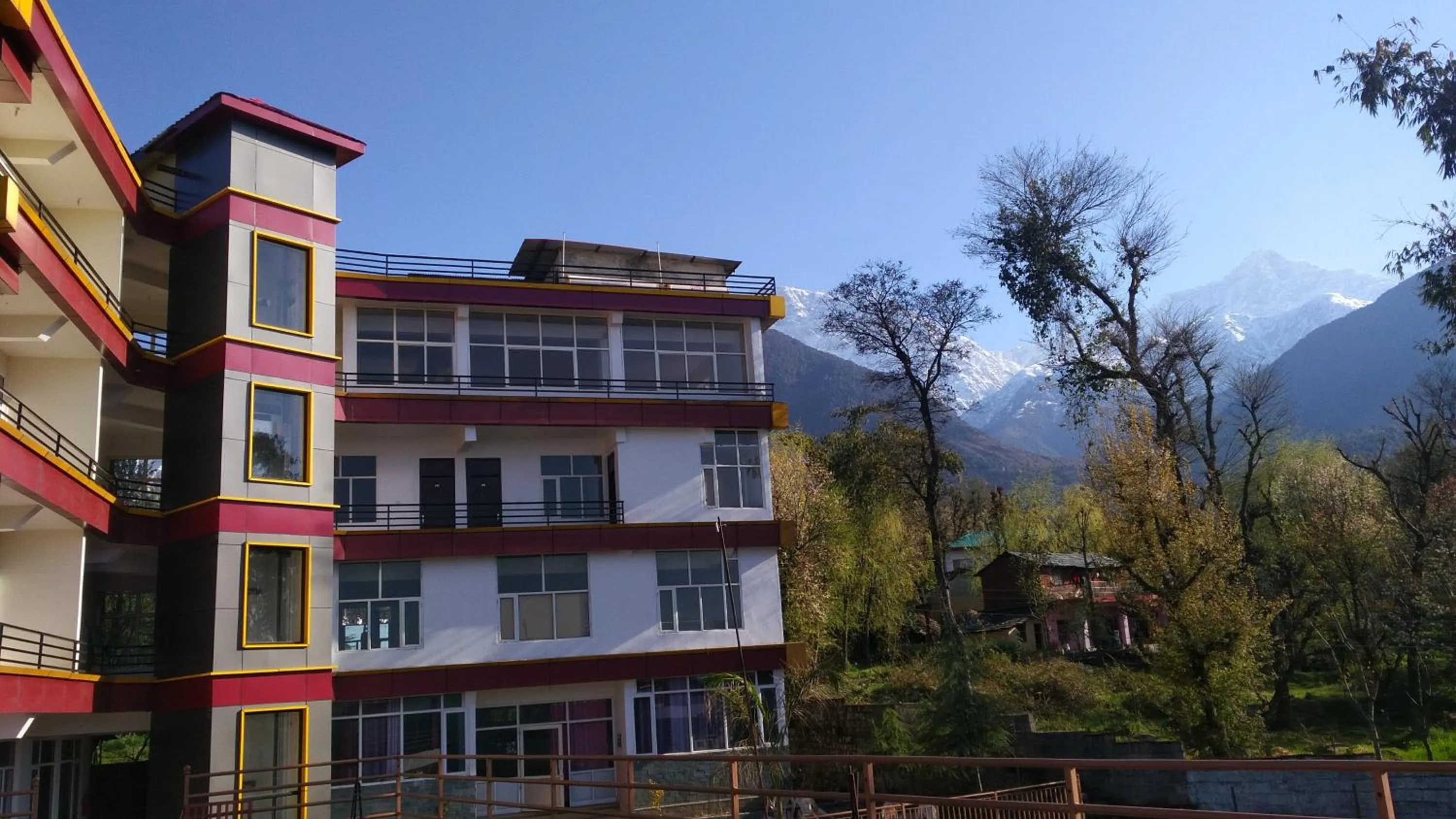 Property building in Highland Village Resort