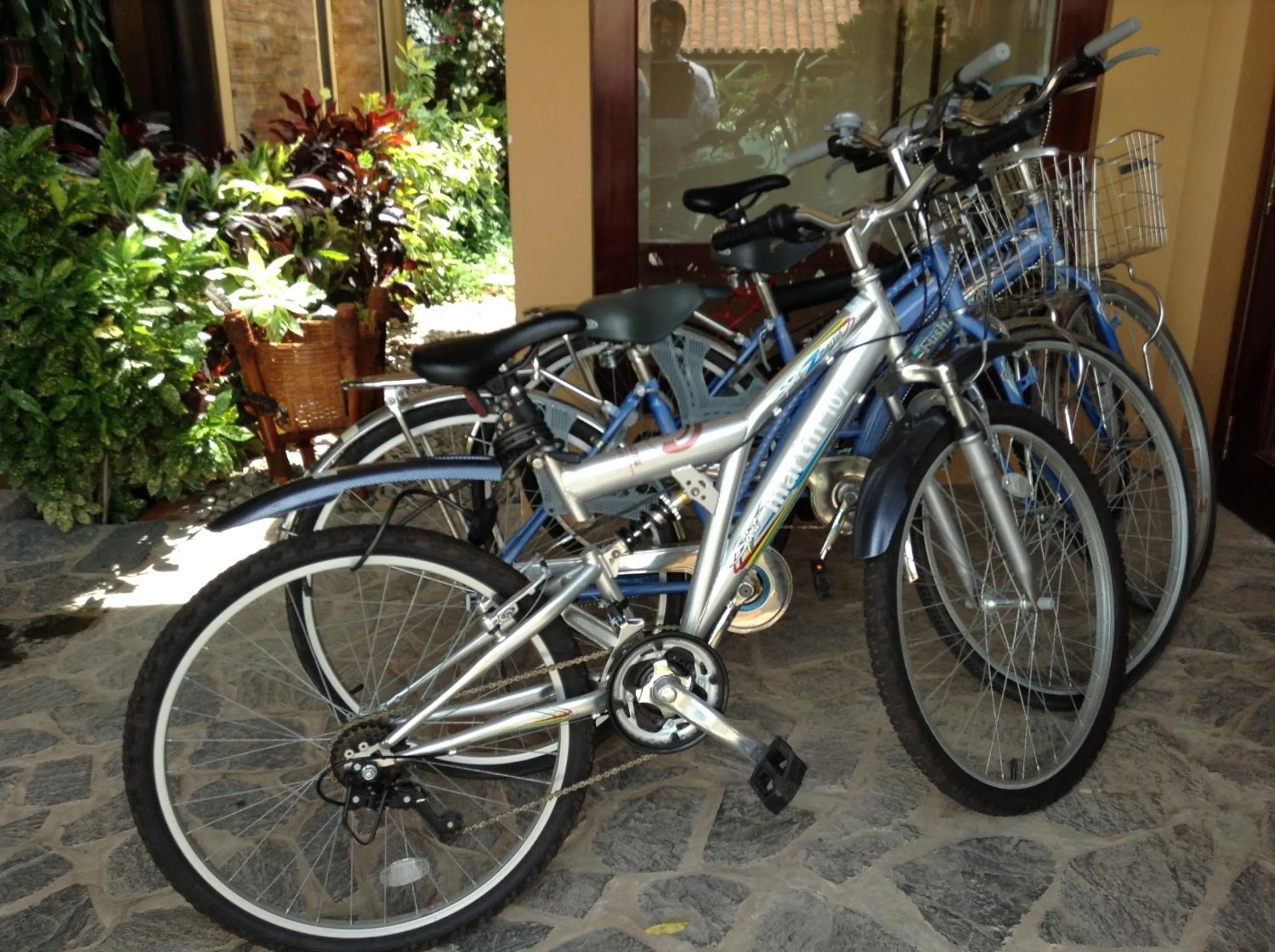 Cycling, Biking in Poshanu Boutique Resort