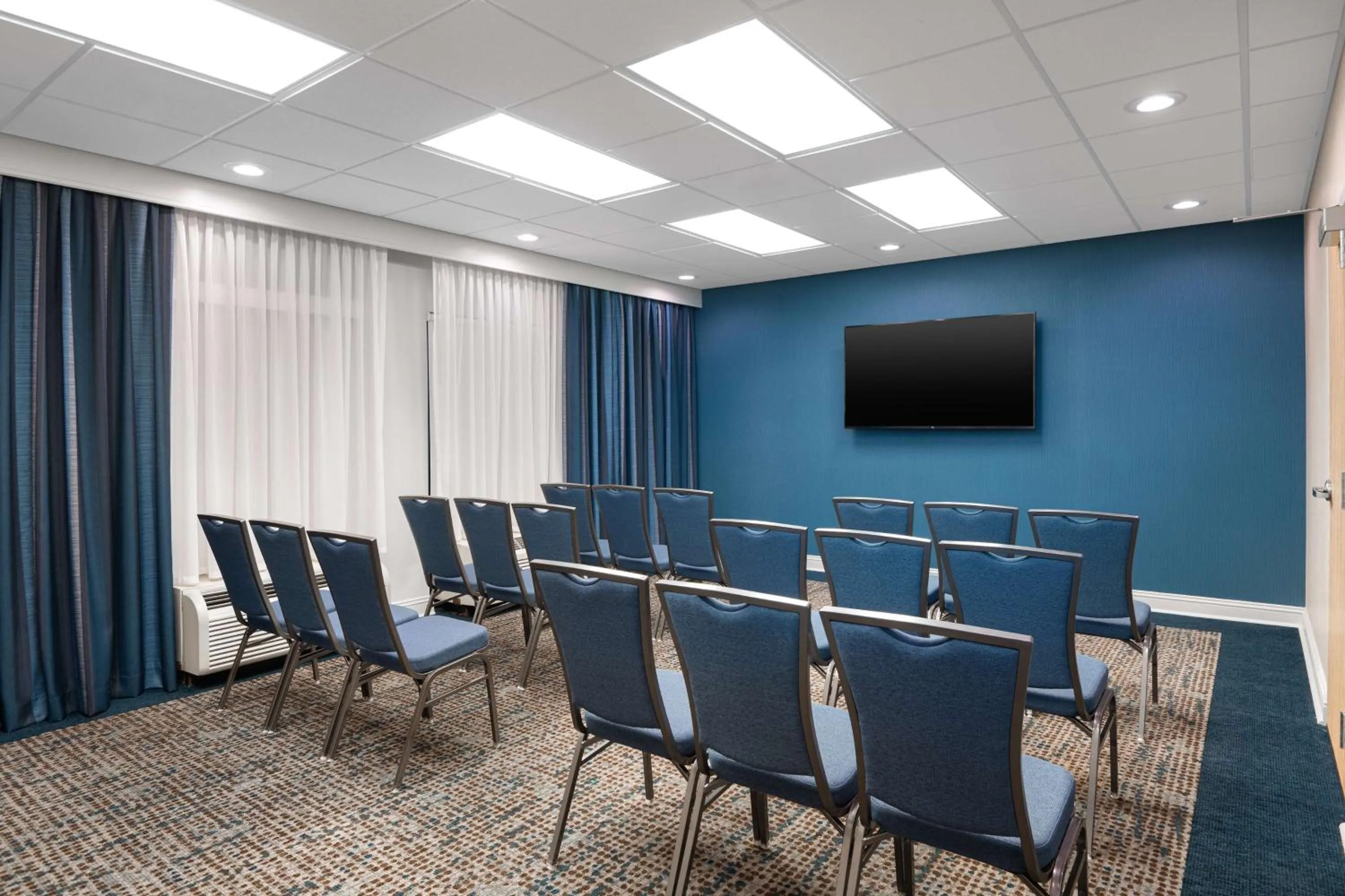 Meeting/conference room in Hampton Inn Tallahassee-Central