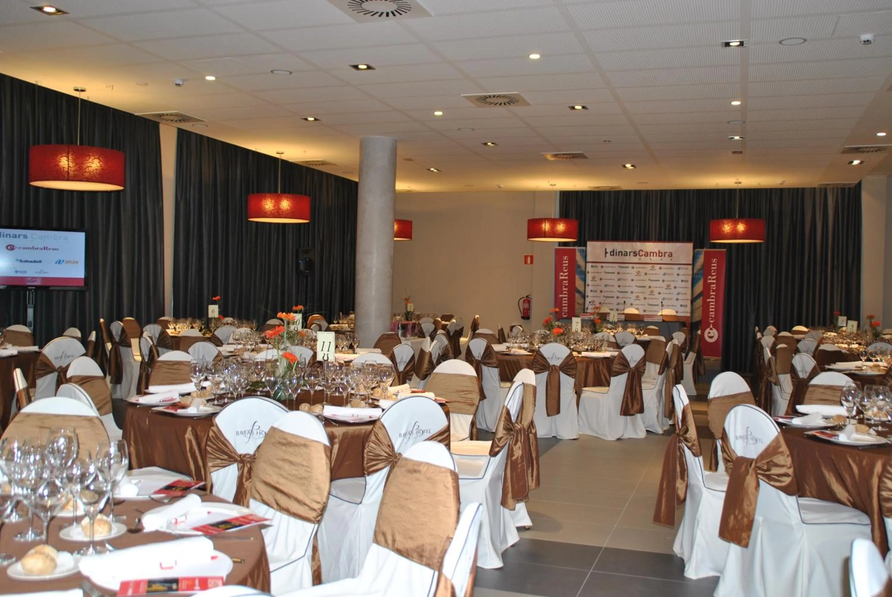 Banquet/Function facilities in Brea's Hotel