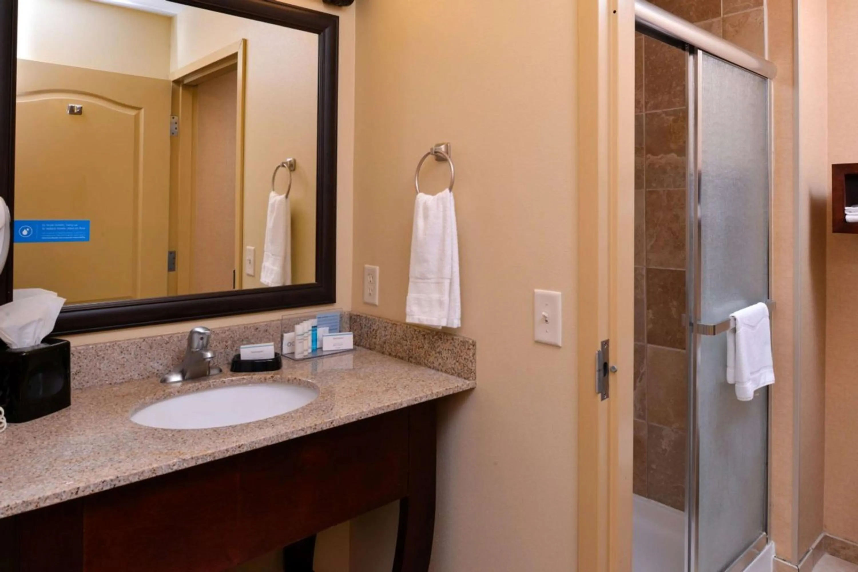 Bathroom in Hampton By Hilton Lincoln