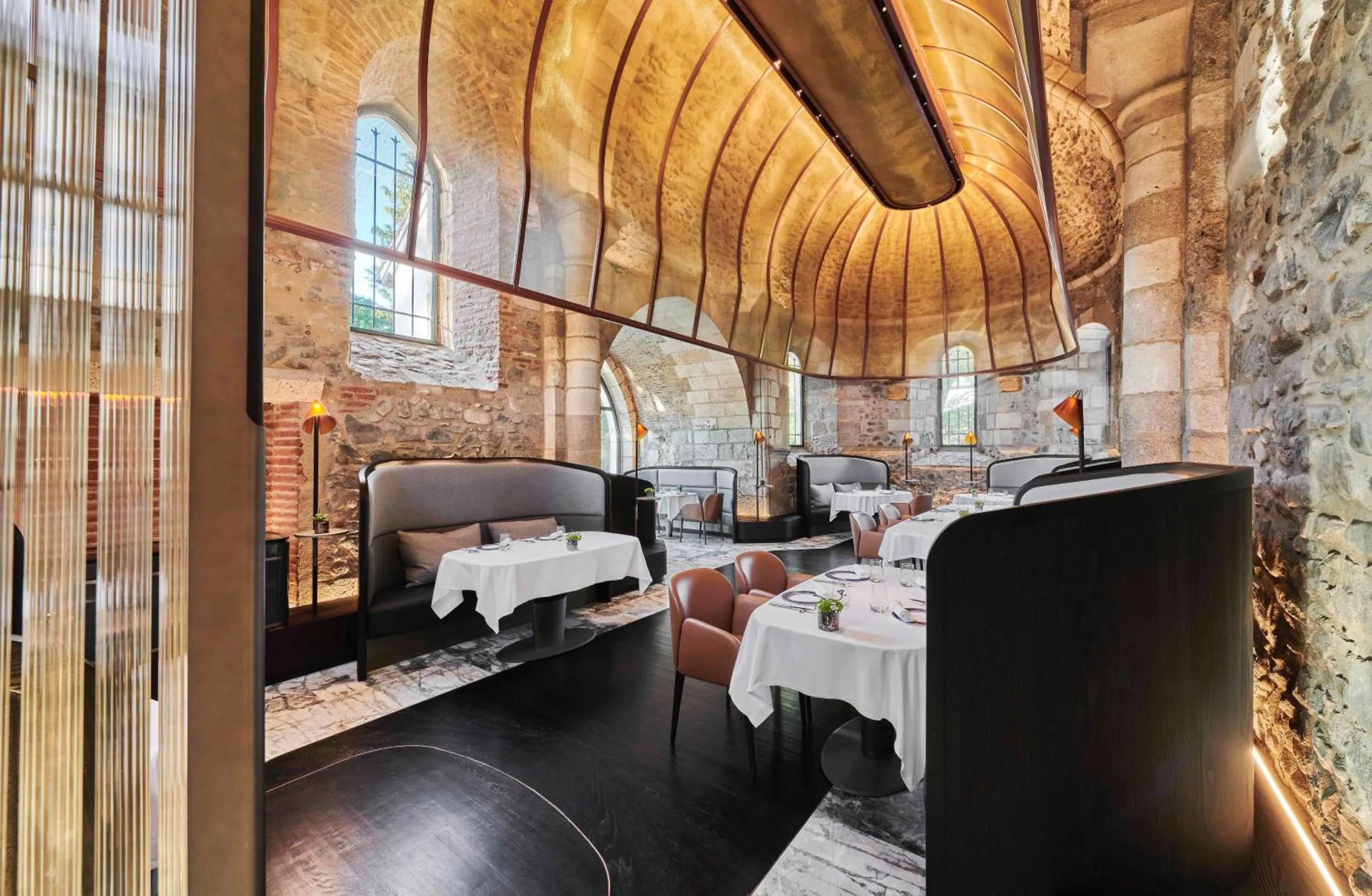 Restaurant/places to eat in Château Saint-Jean, Relais & Châteaux