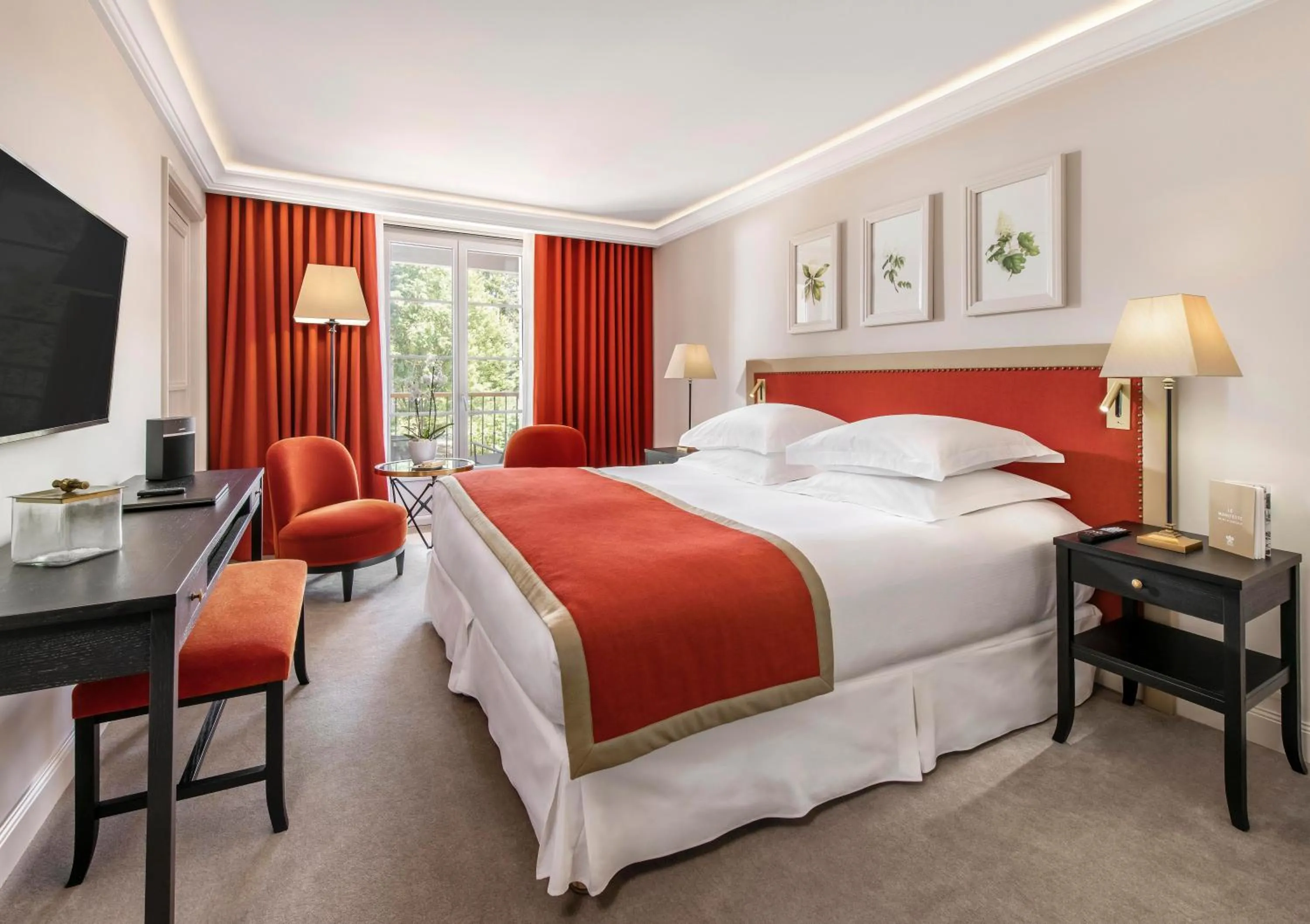 Bedroom, Bed in Château Saint-Jean, Relais & Châteaux