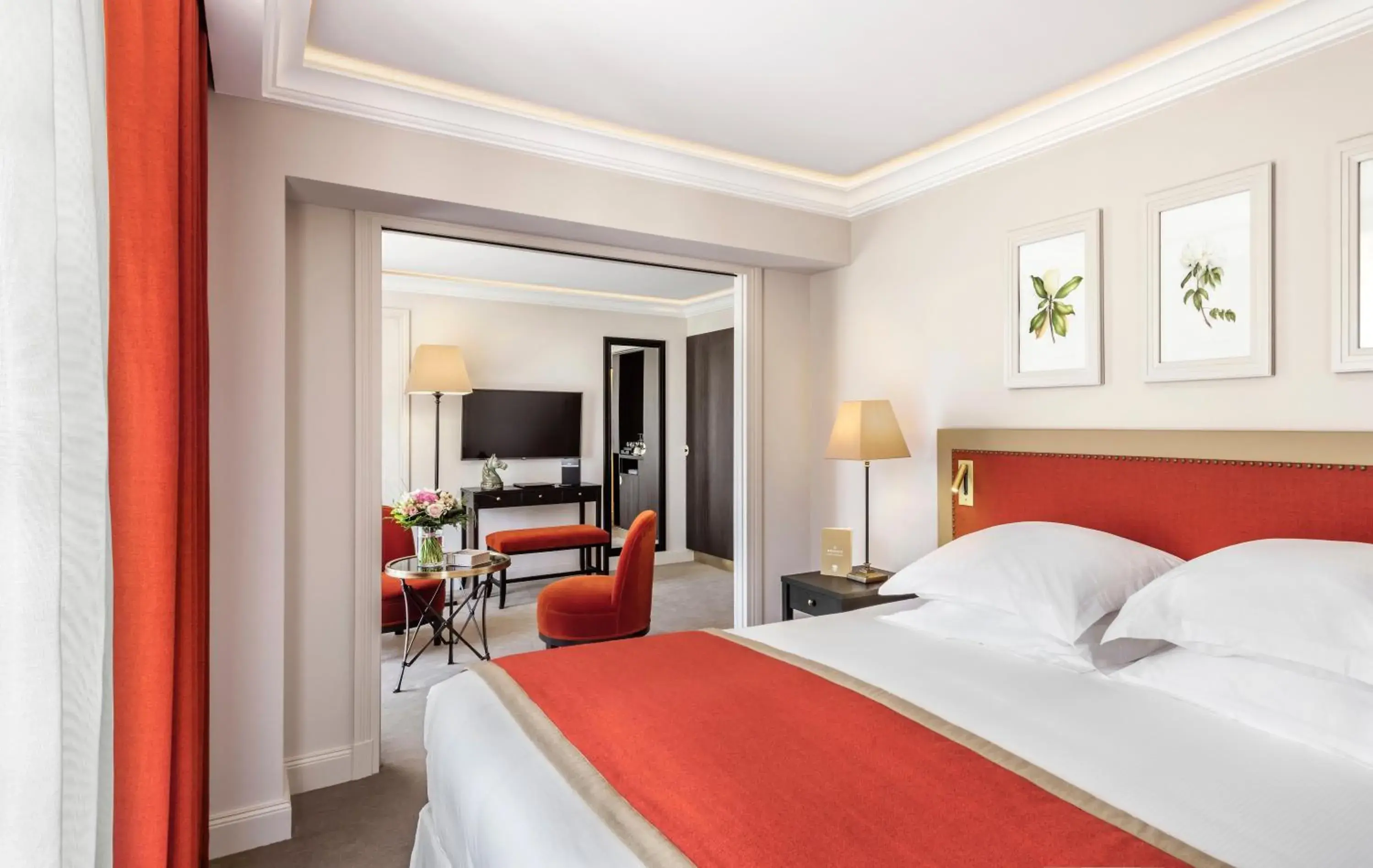 Junior Suite in Château Saint-Jean, Relais & Châteaux Junior Suite in Château Saint-Jean, Relais & Châteaux