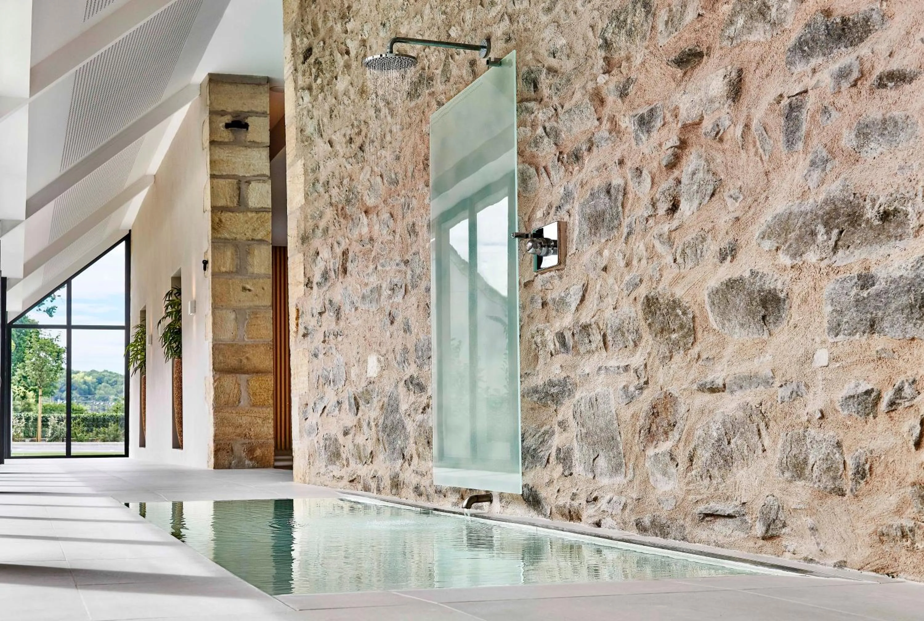 Spa and wellness centre/facilities in Château Saint-Jean, Relais & Châteaux