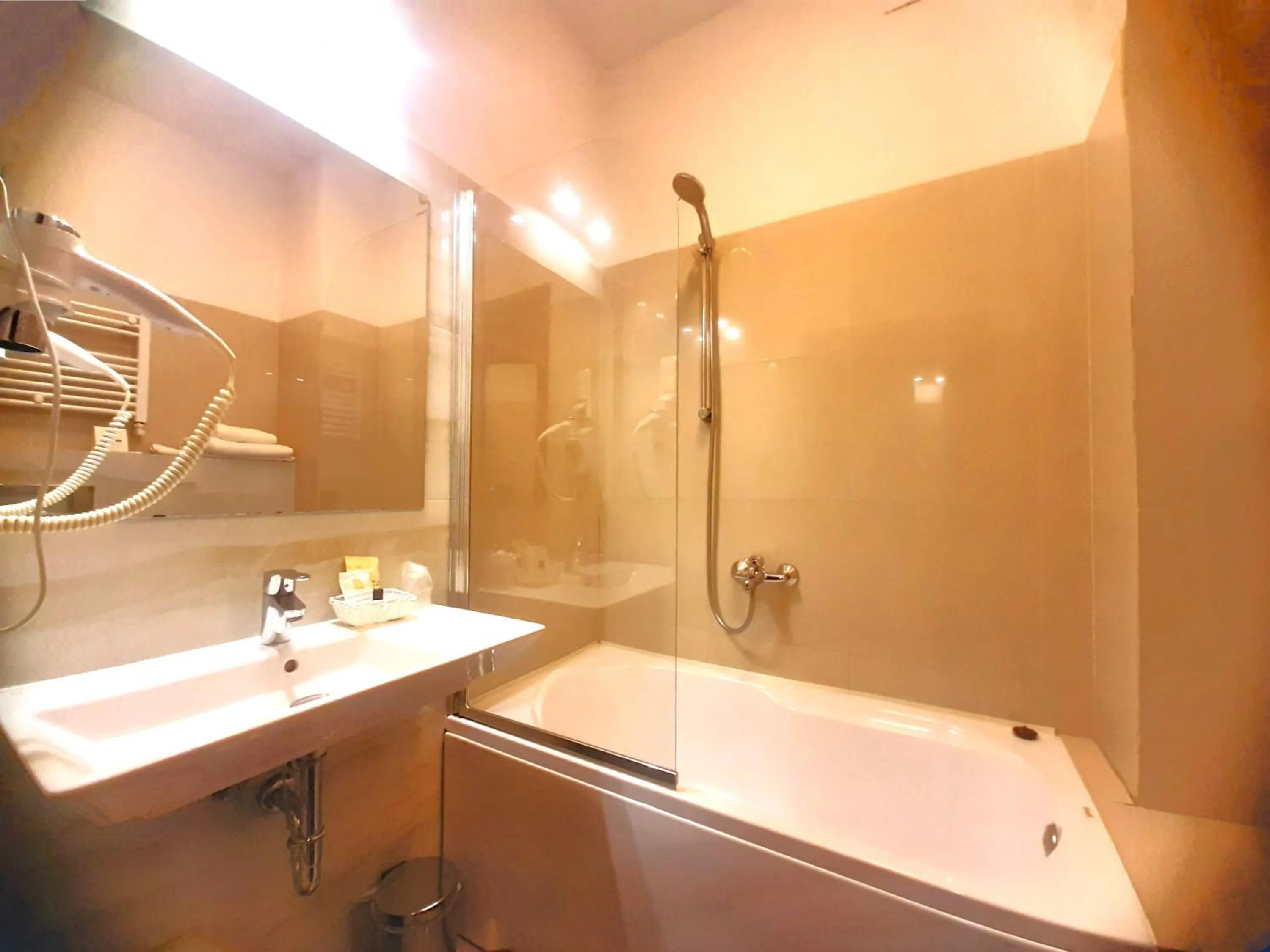 Hotel BAST Wellness & SPA