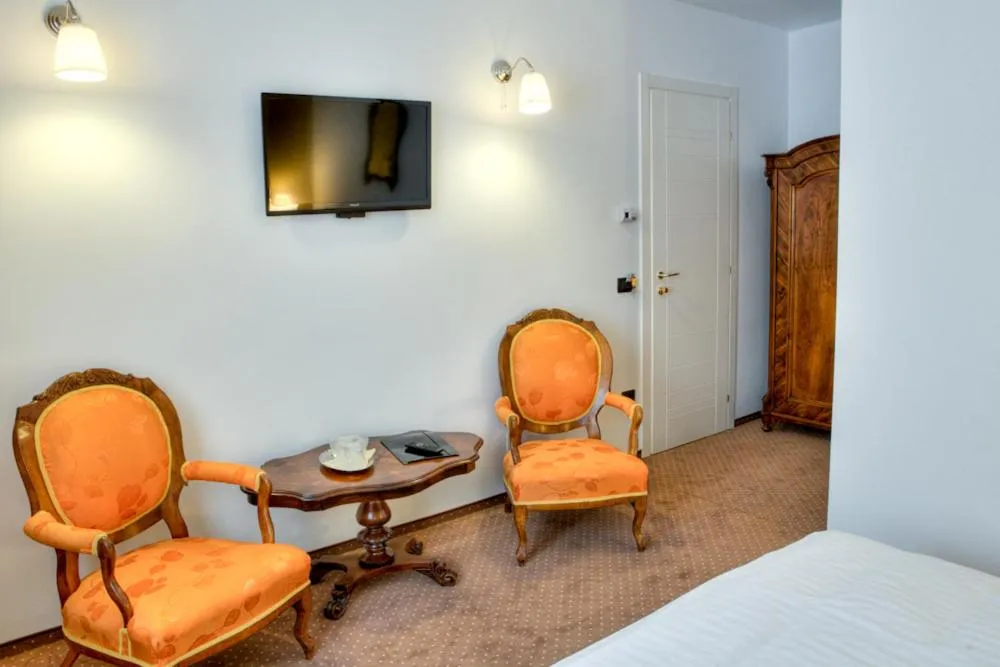 Bed in Trattoria Al Gallo