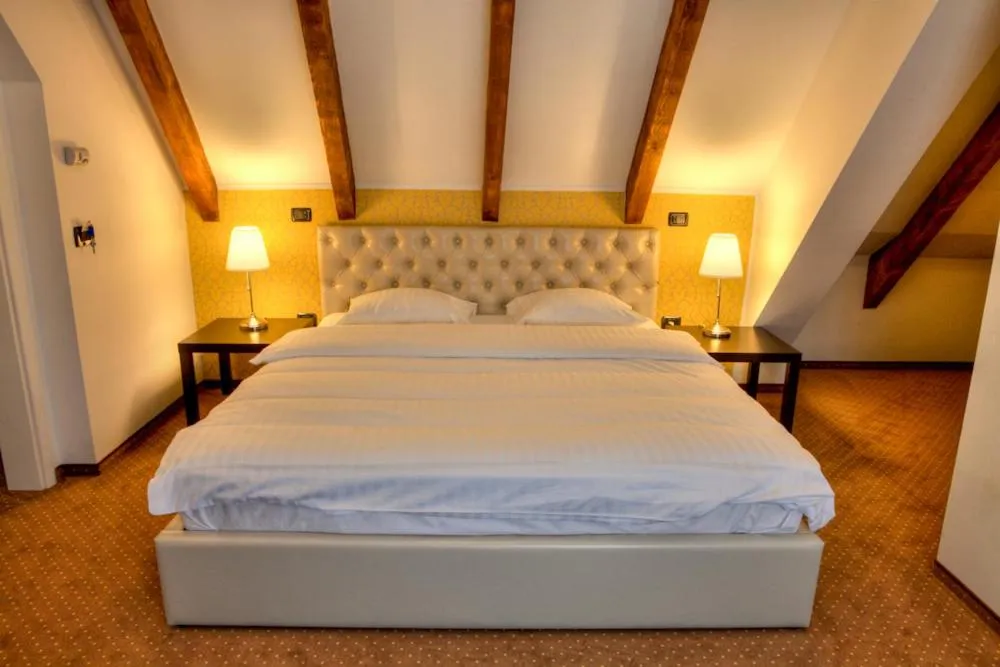 Bed in Trattoria Al Gallo