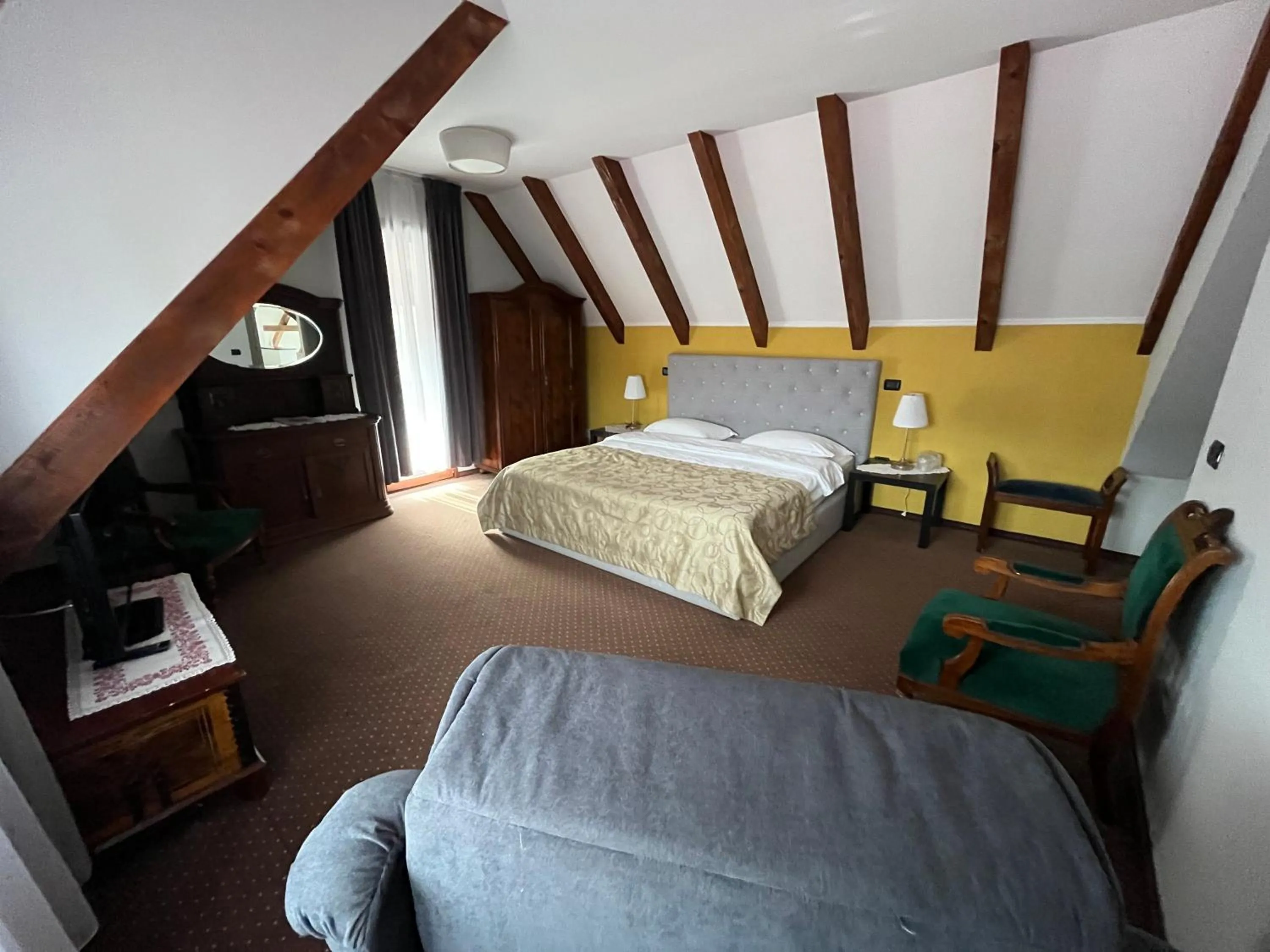 Bed in Trattoria Al Gallo