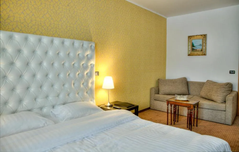 Photo of the whole room, Bed in Trattoria Al Gallo