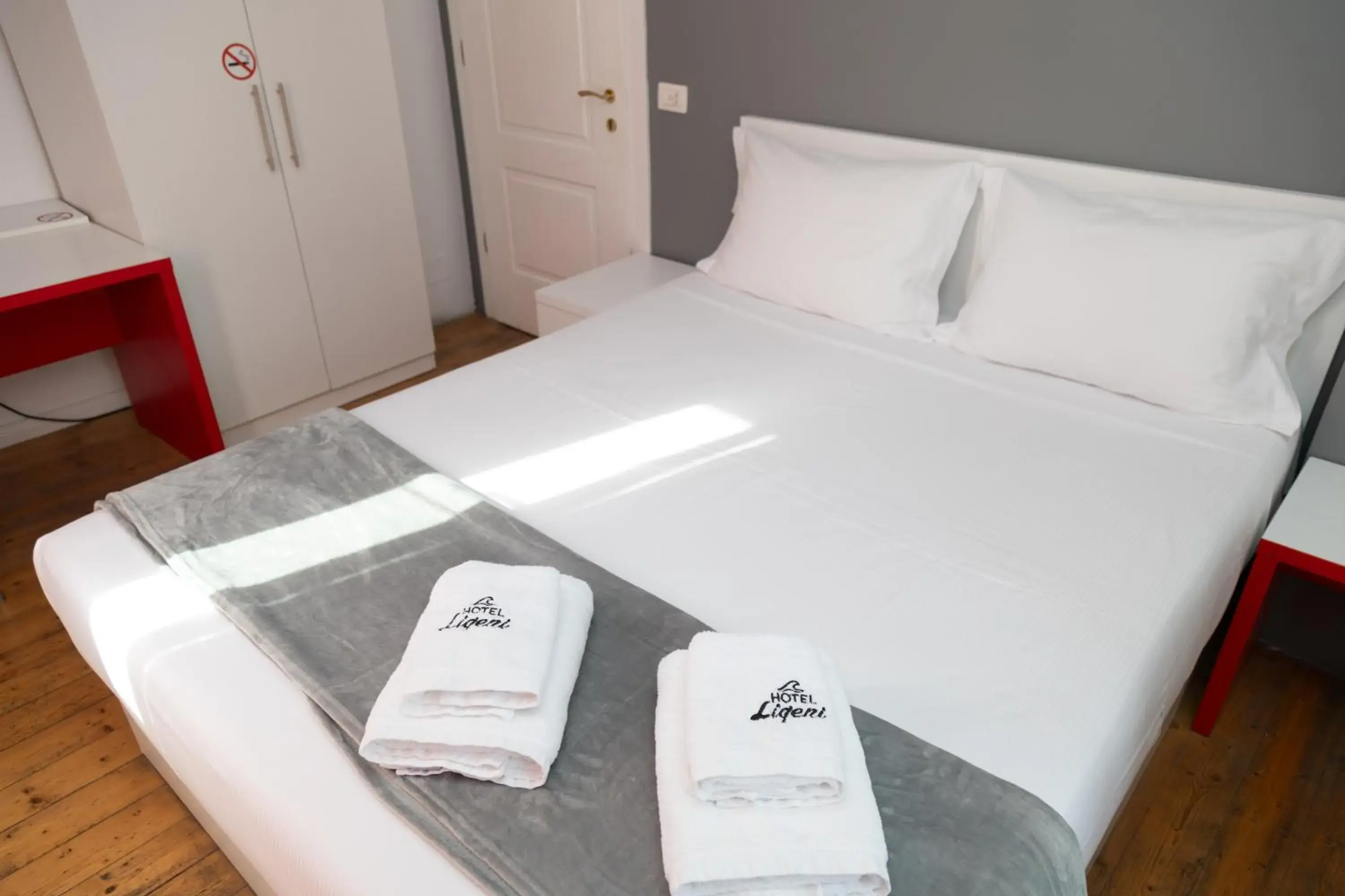 Standard Double Room in Hotel Liqeni Standard Double Room in Hotel Liqeni