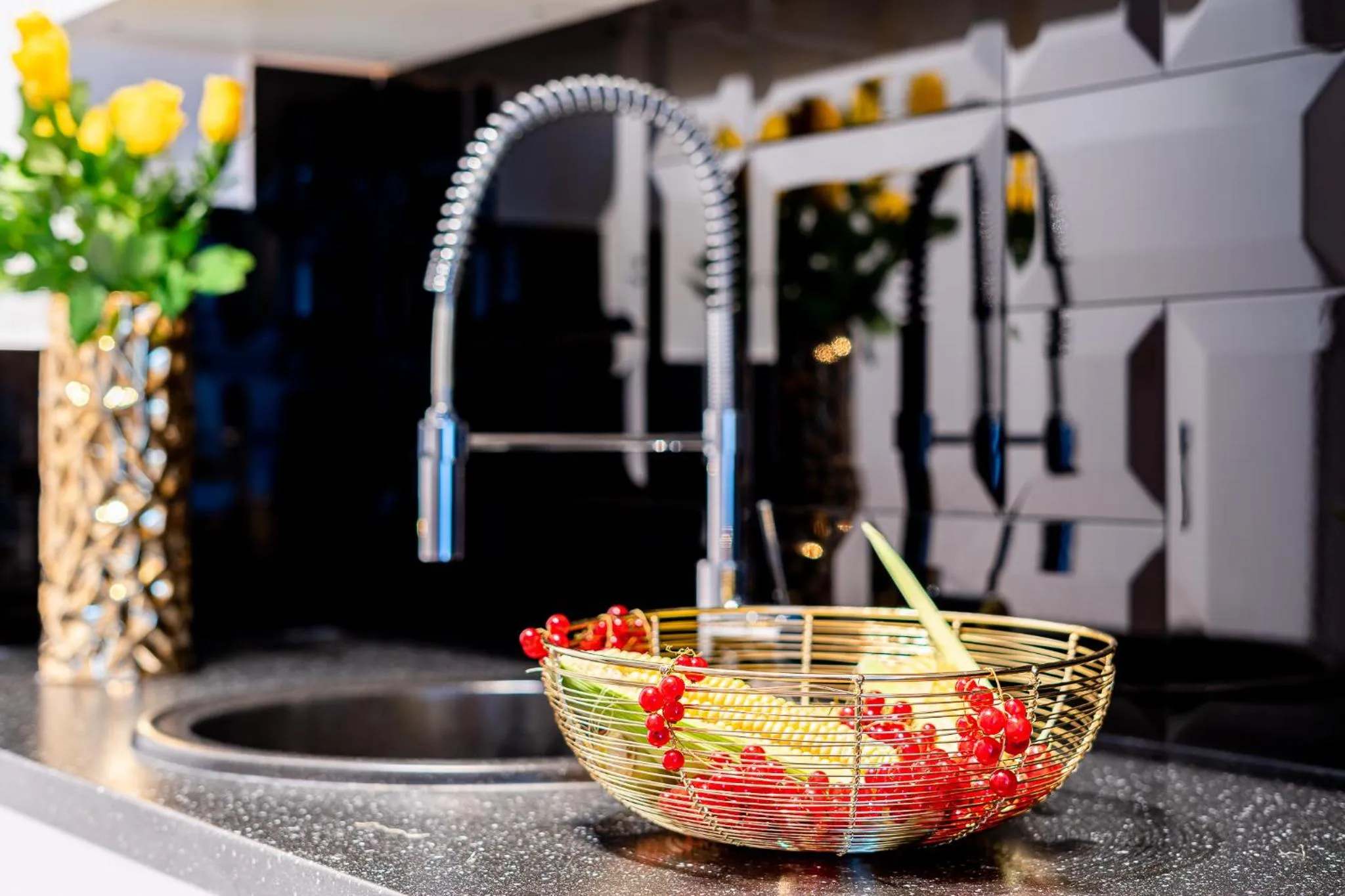 Kitchen or kitchenette in Art Apart River View Wrocław