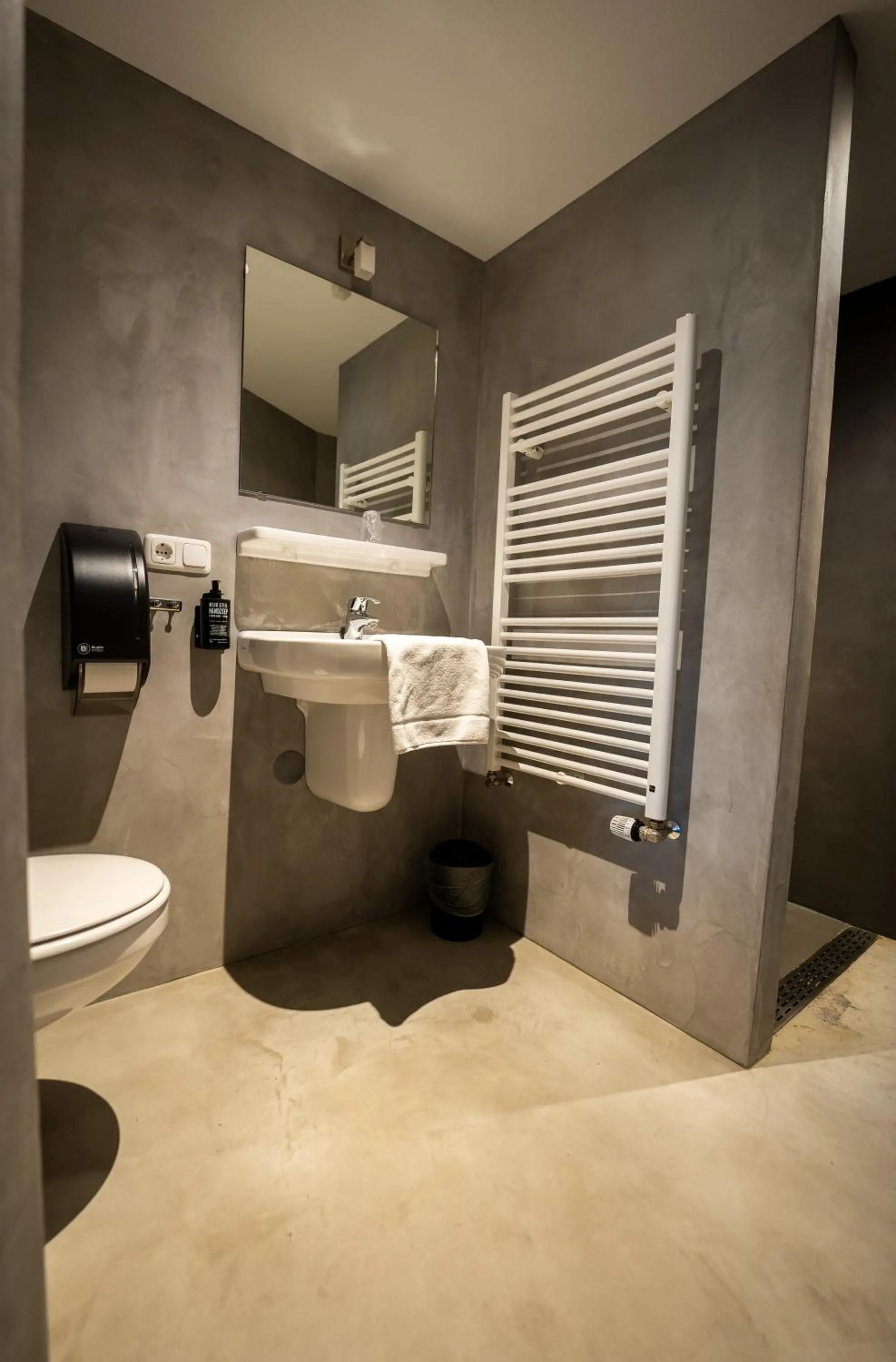 Bathroom in Hotel Restaurant de Jong