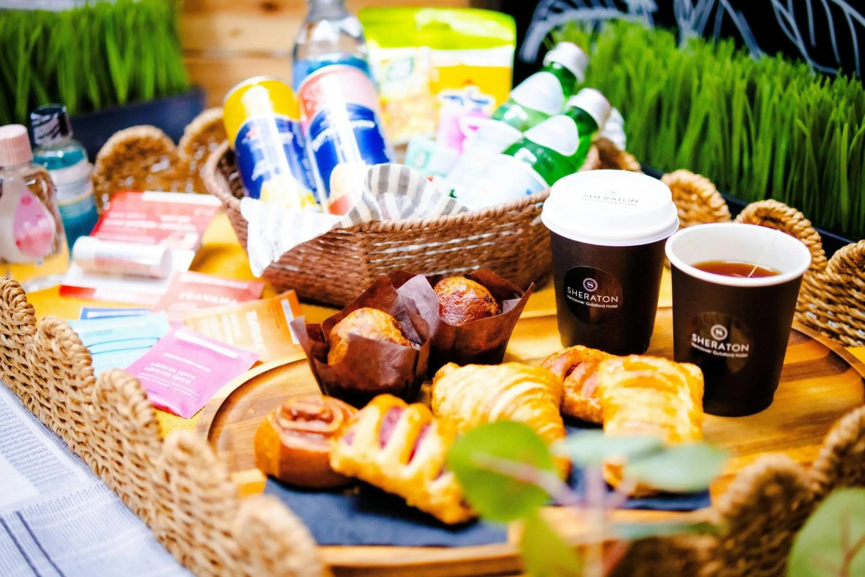 Restaurant/places to eat in Sheraton Vancouver Guildford Hotel