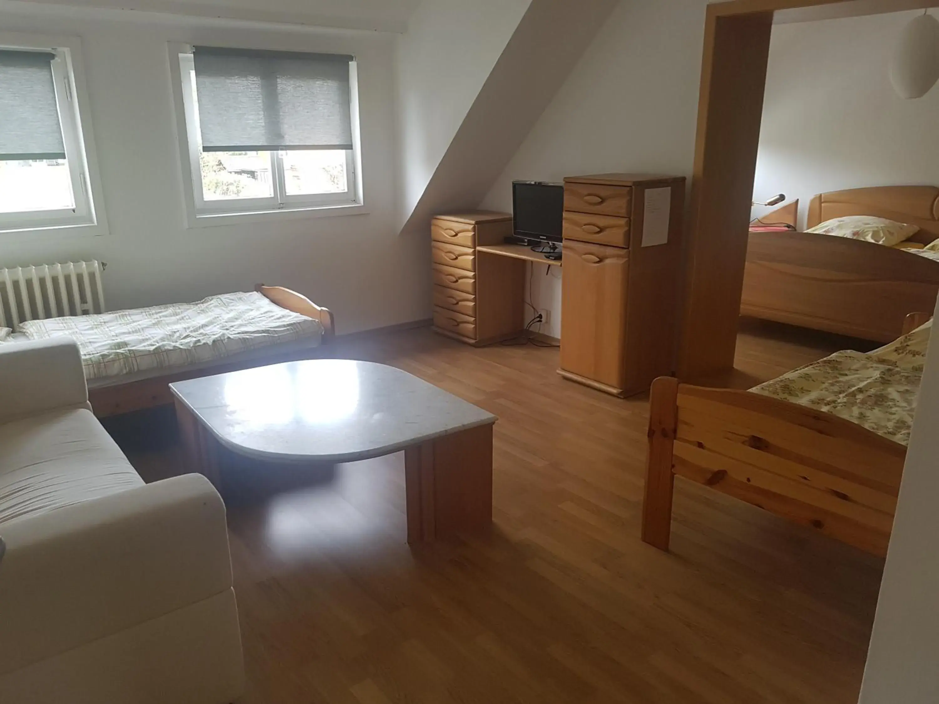 Apartment With Shared Bathroom in Zum Fuchsbau Apartment With Shared Bathroom in Zum Fuchsbau