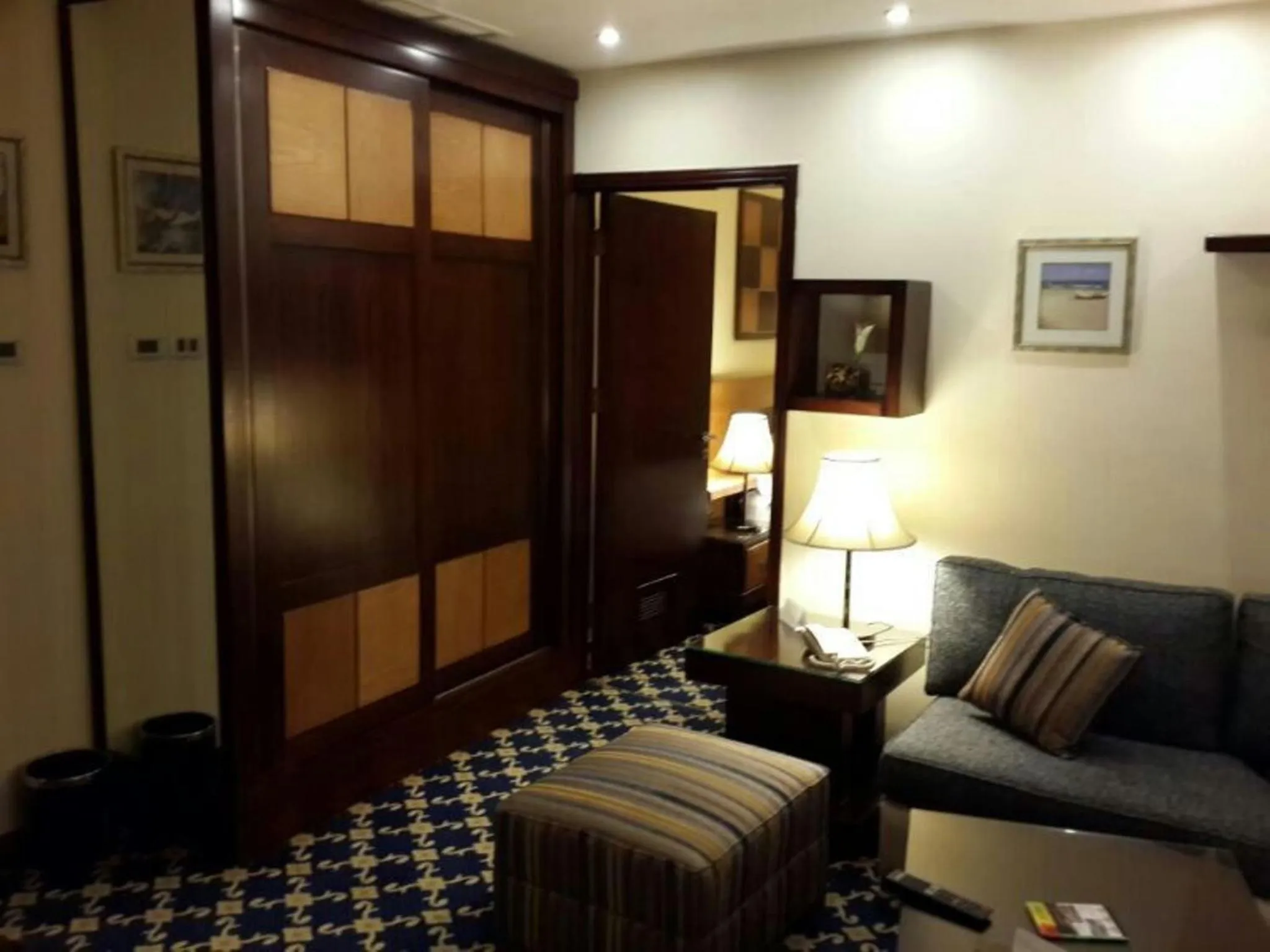 Bedroom in Al Thuraya Hotel