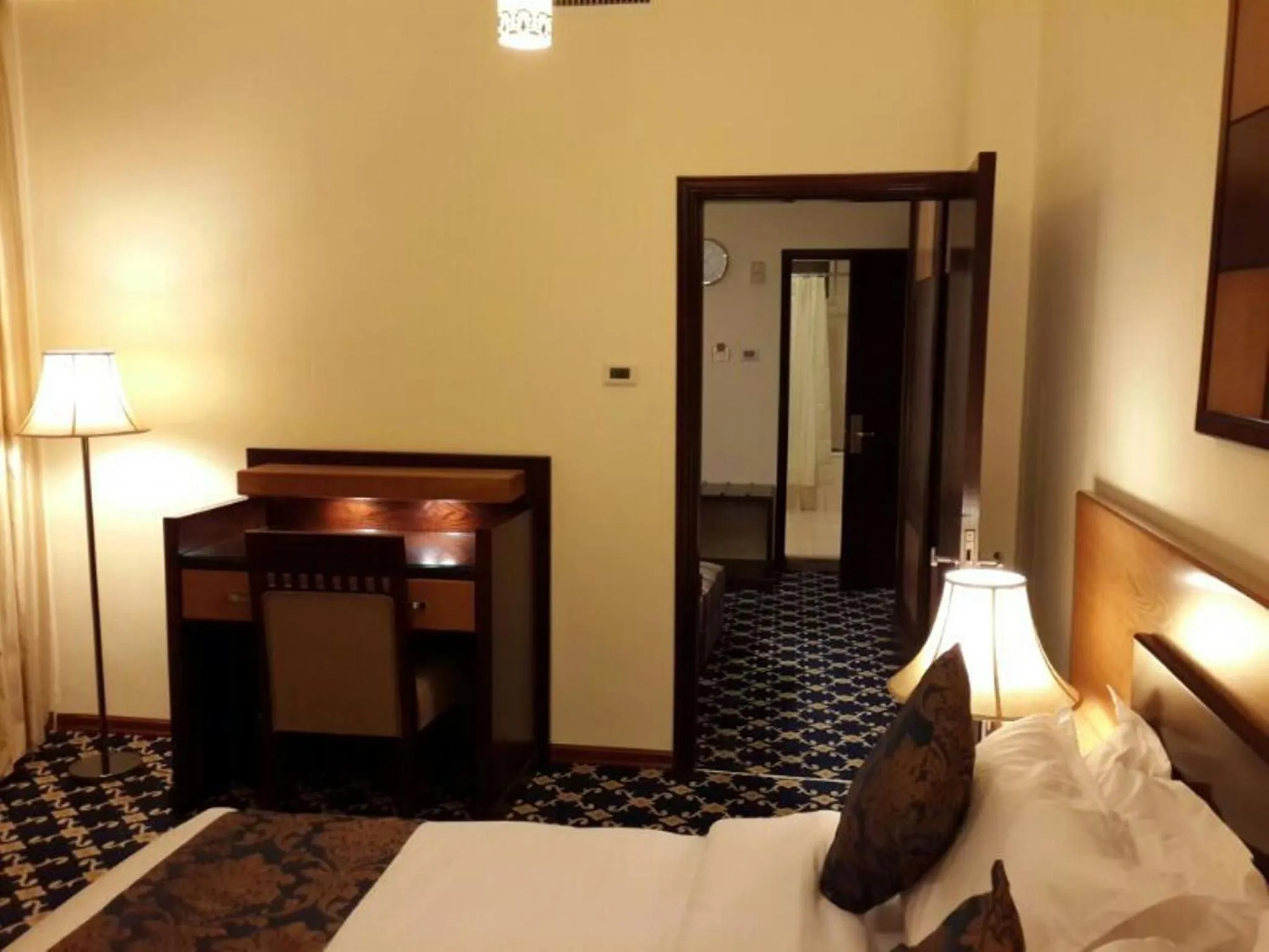 Bedroom, Bed in Al Thuraya Hotel