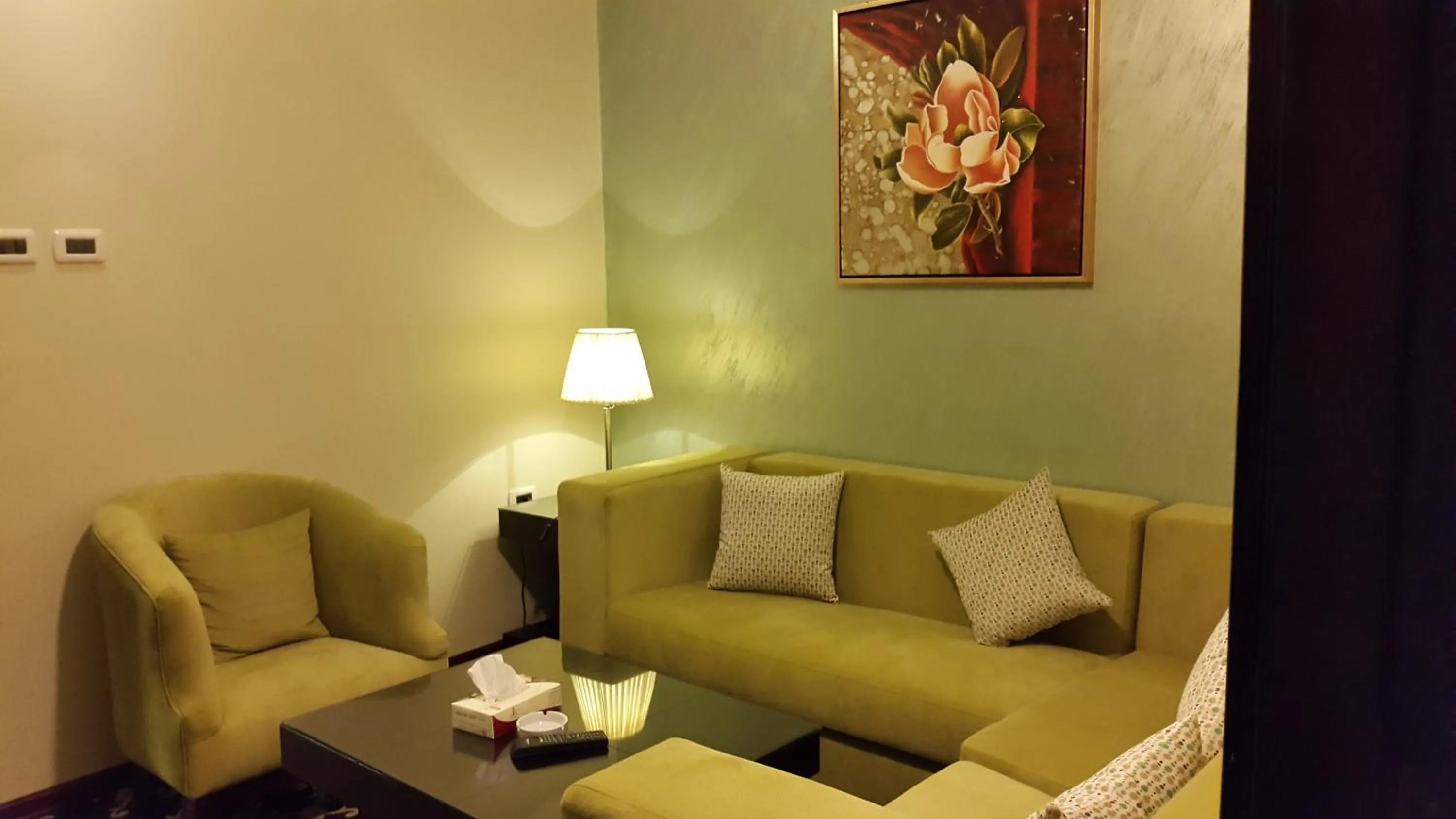 Seating area in Al Thuraya Hotel