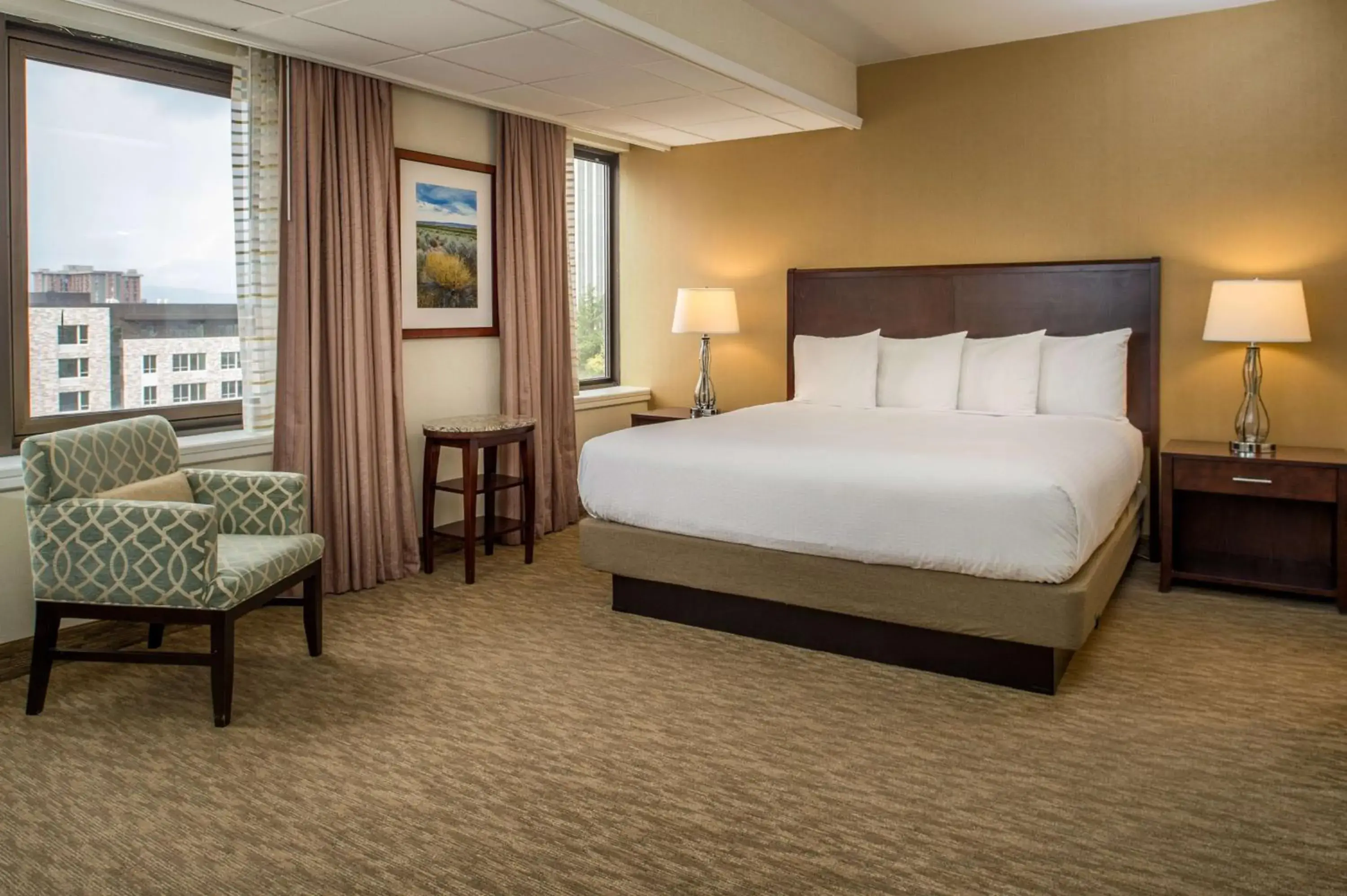 Executive King Suite in DoubleTree by Hilton Portland Executive King Suite in DoubleTree by Hilton Portland