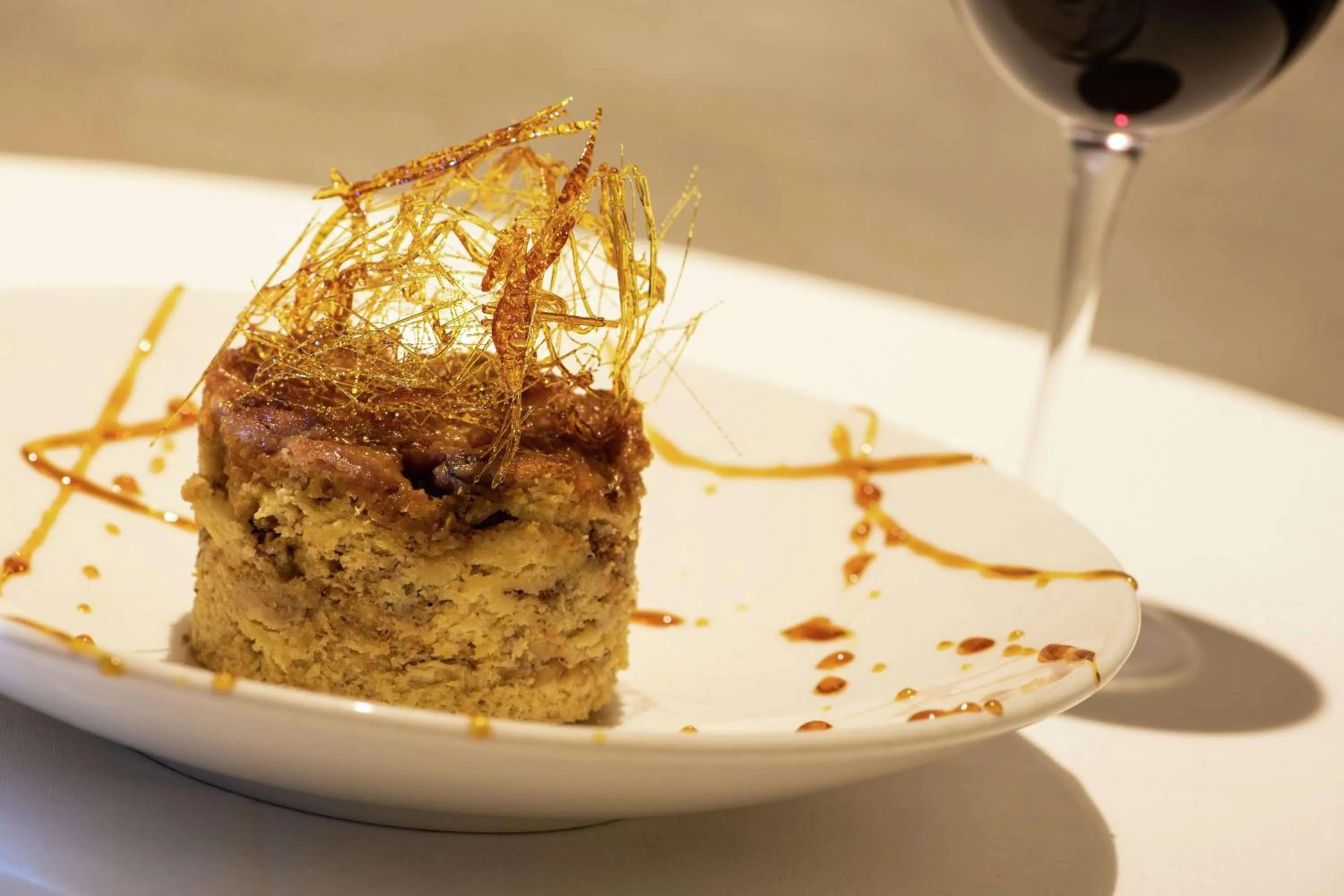 Dining area in DoubleTree by Hilton Portland