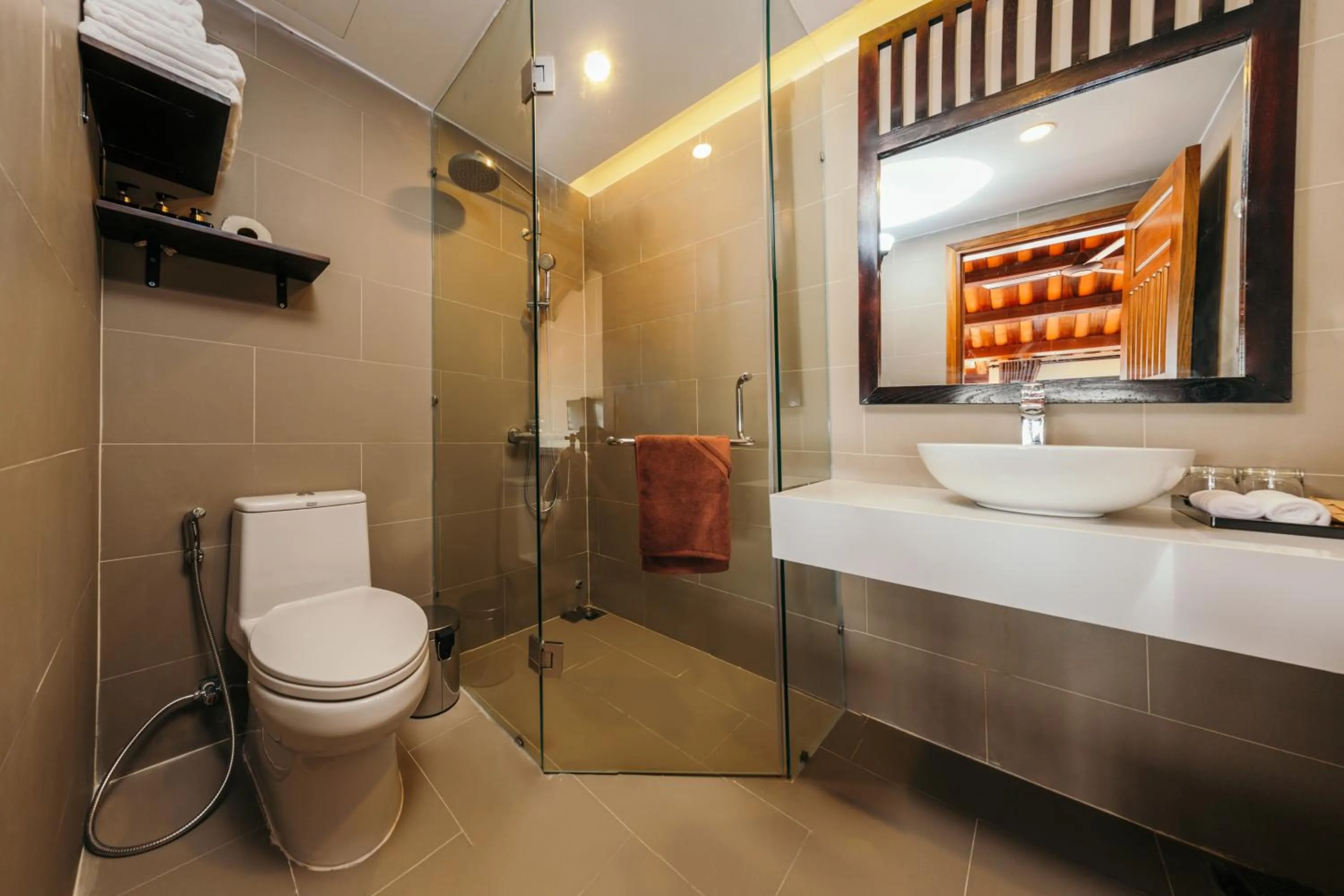 Bathroom in La An Central Boutique Villa