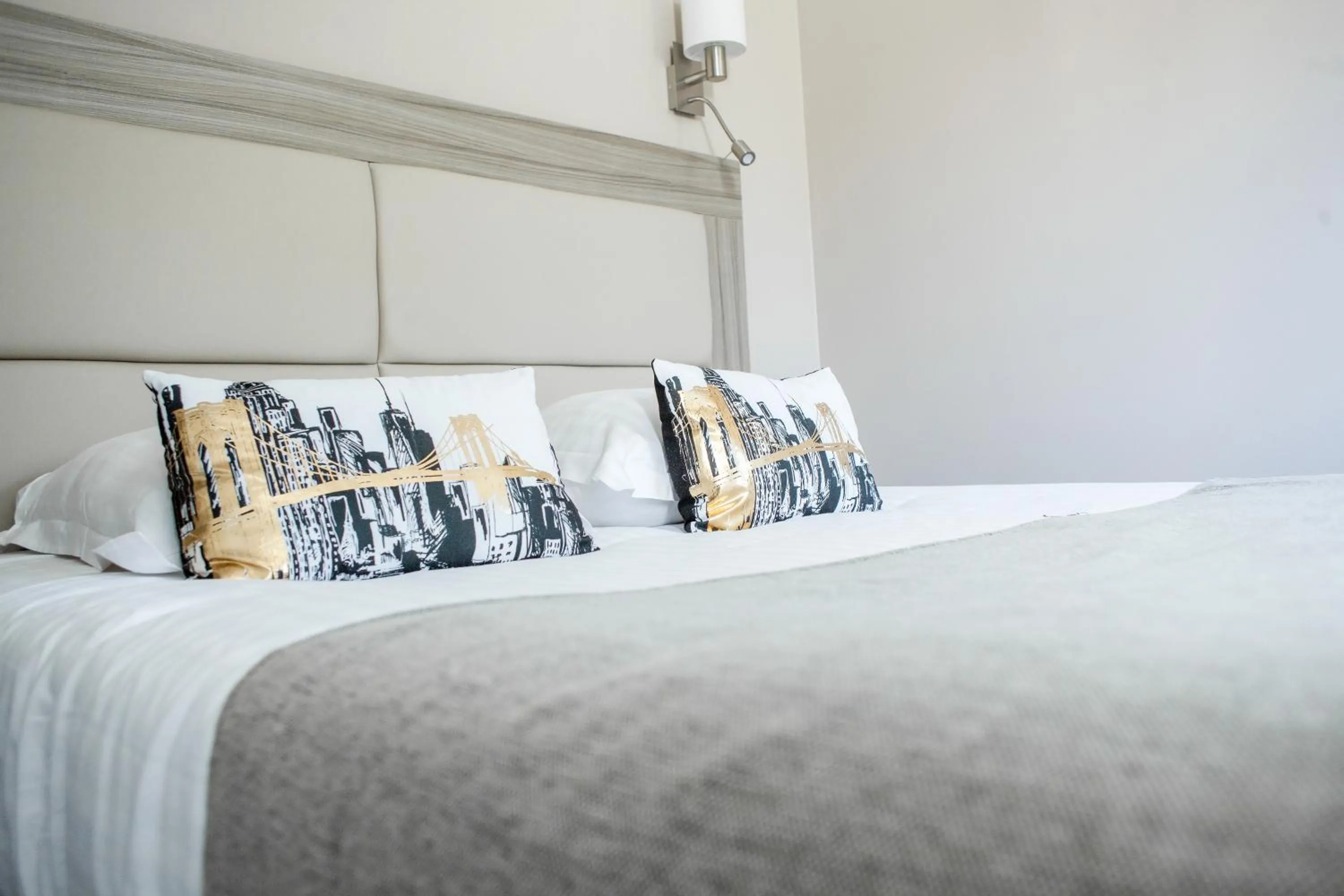 Bed in Hotel Les Galets