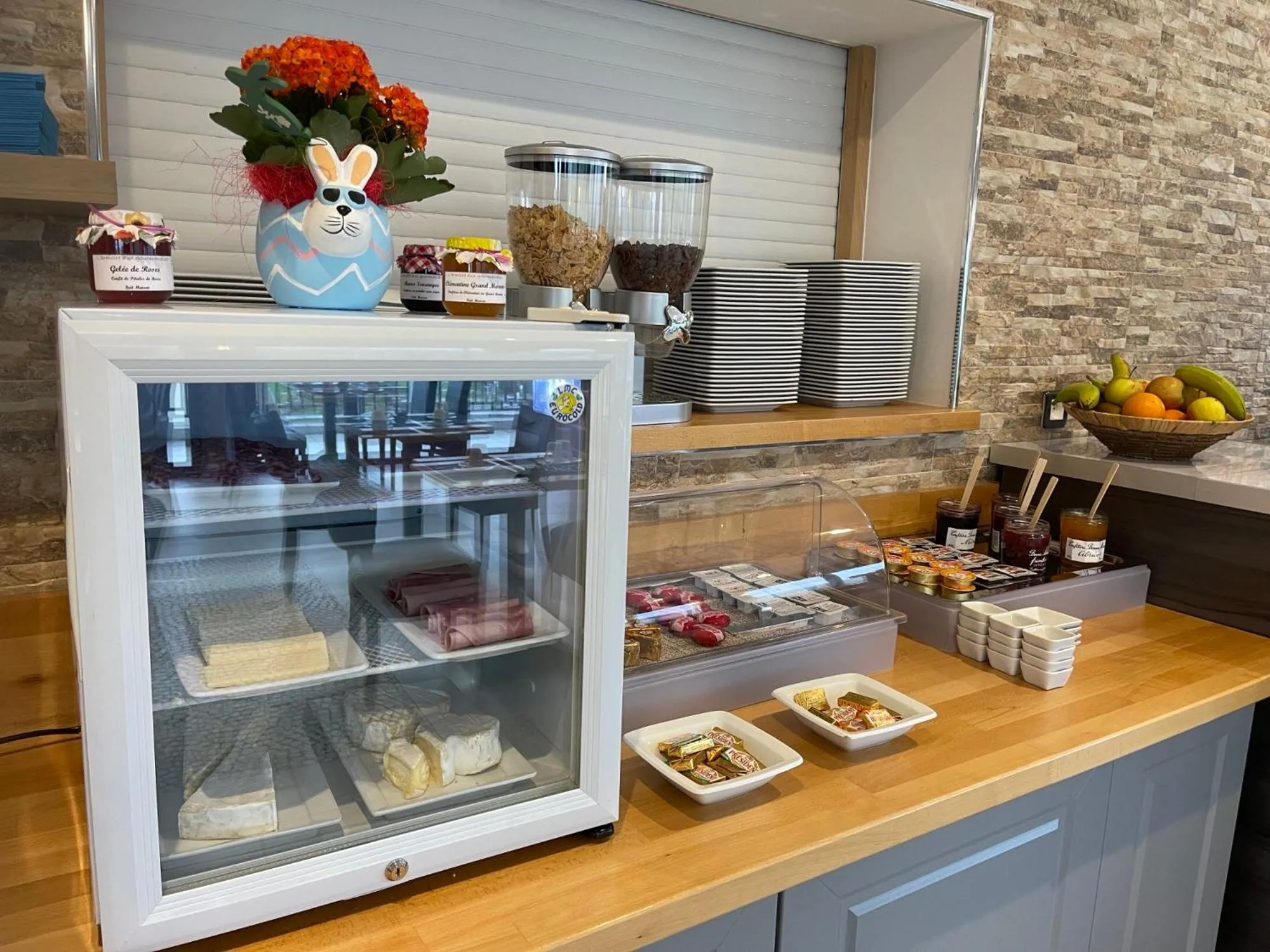 Buffet breakfast in Hotel Les Galets