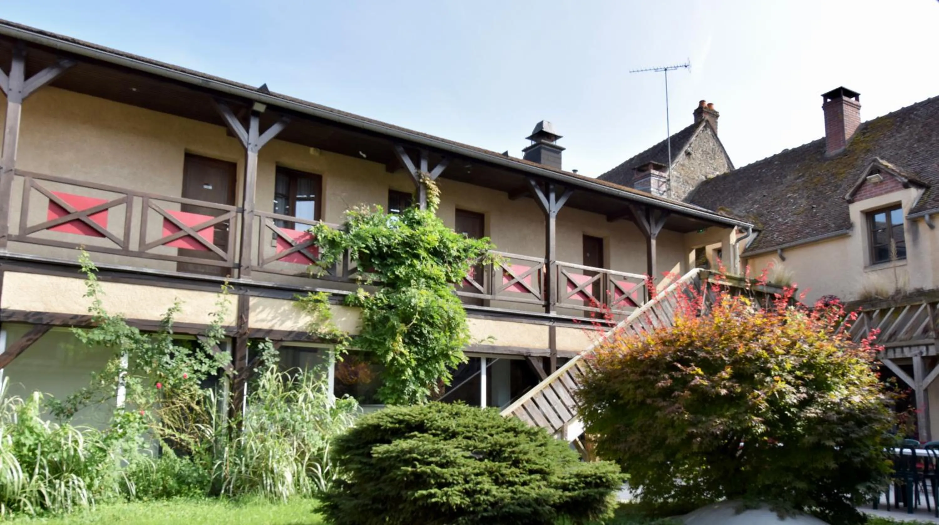 Property building in Le Relais du Château