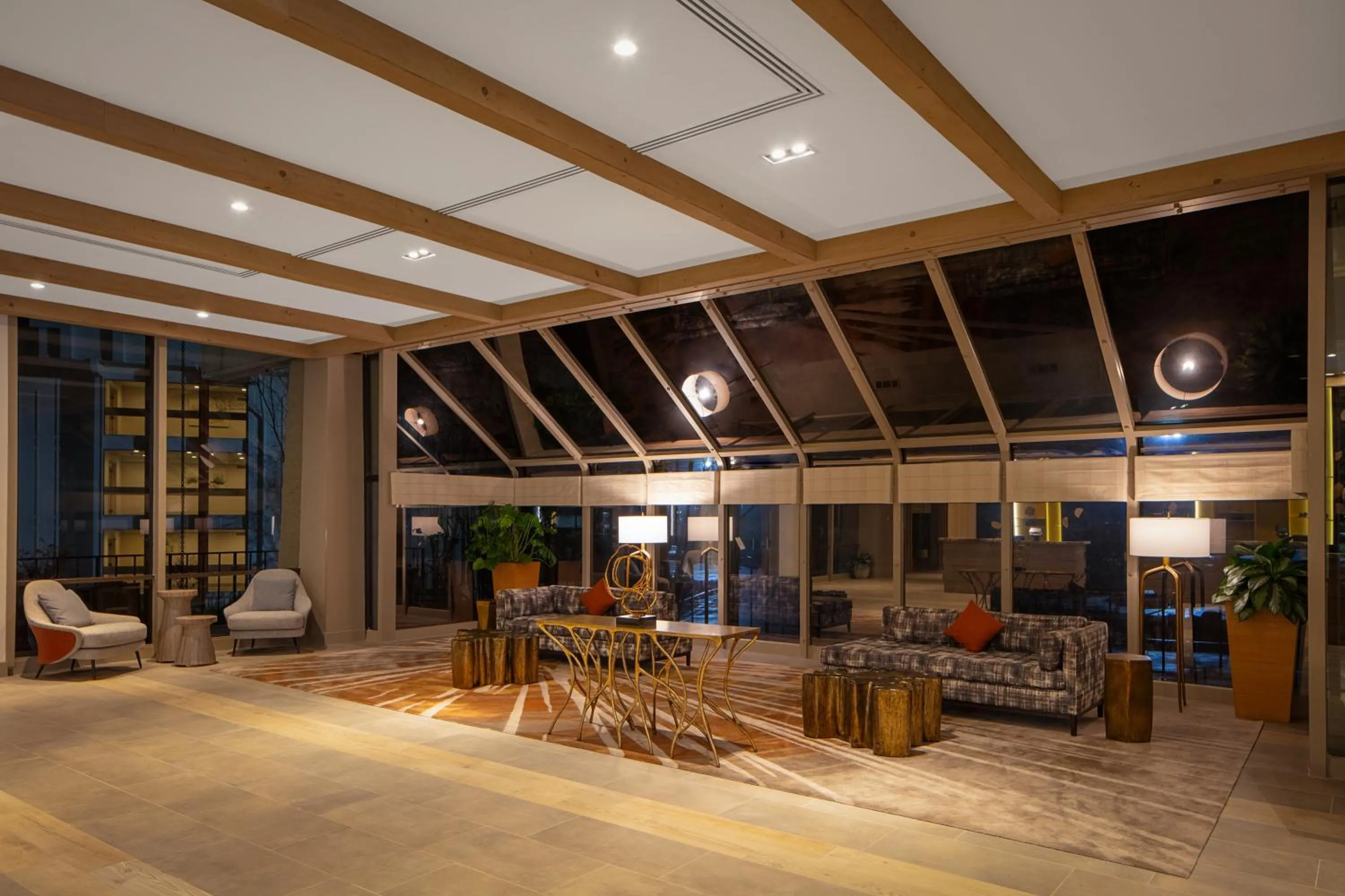 Lobby or reception in DoubleTree By Hilton Sacramento