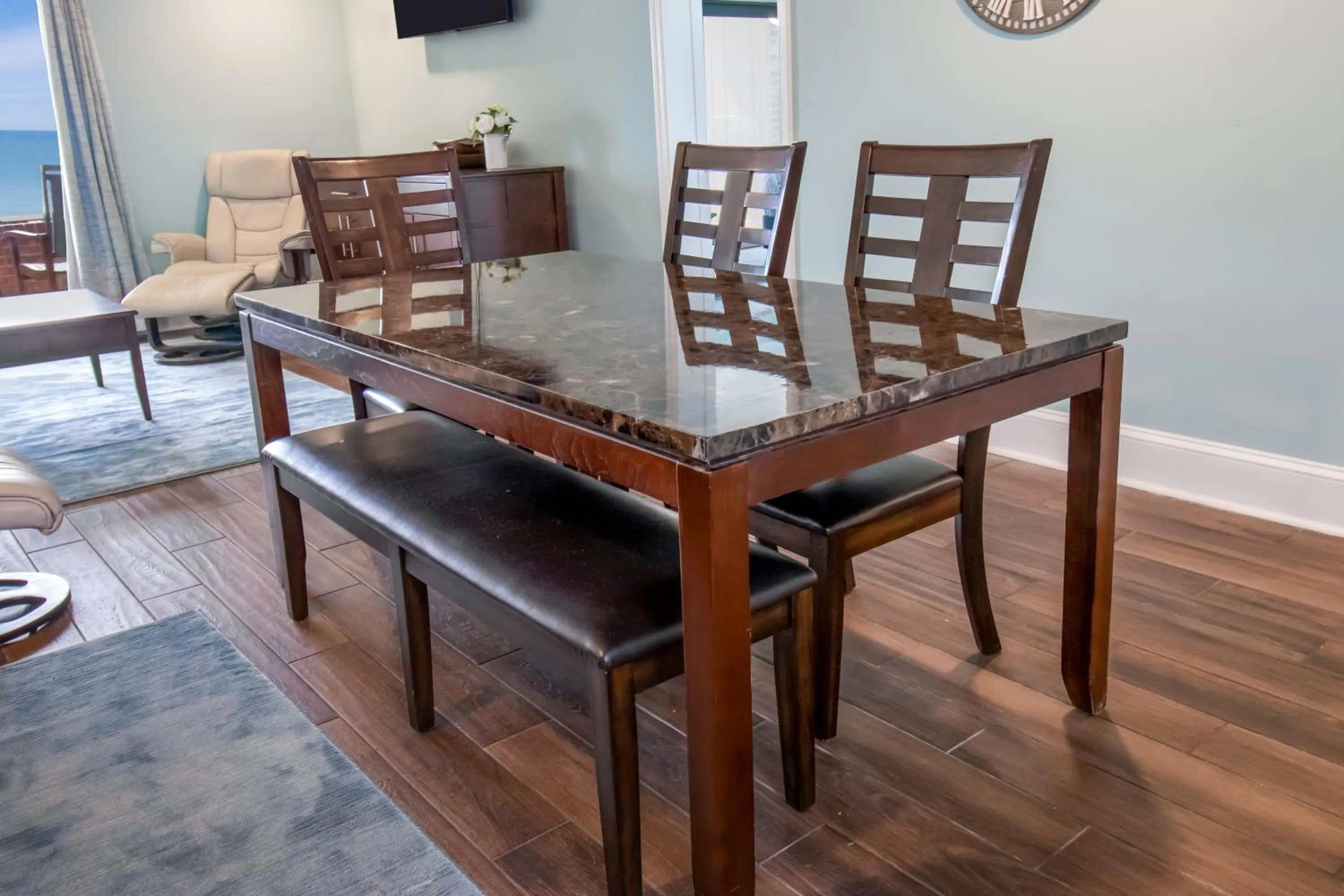 Dining area in Oceanfront Litchfield Inn