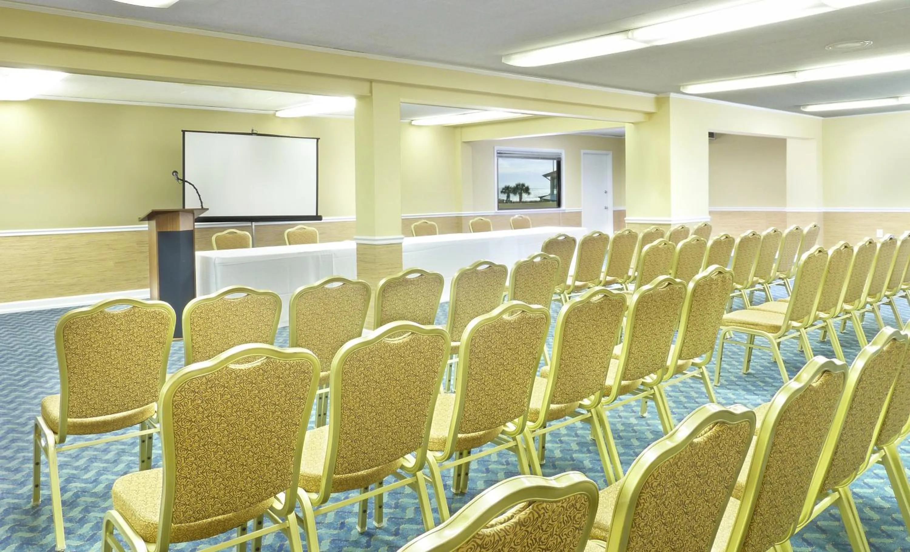 Banquet/Function facilities in Oceanfront Litchfield Inn