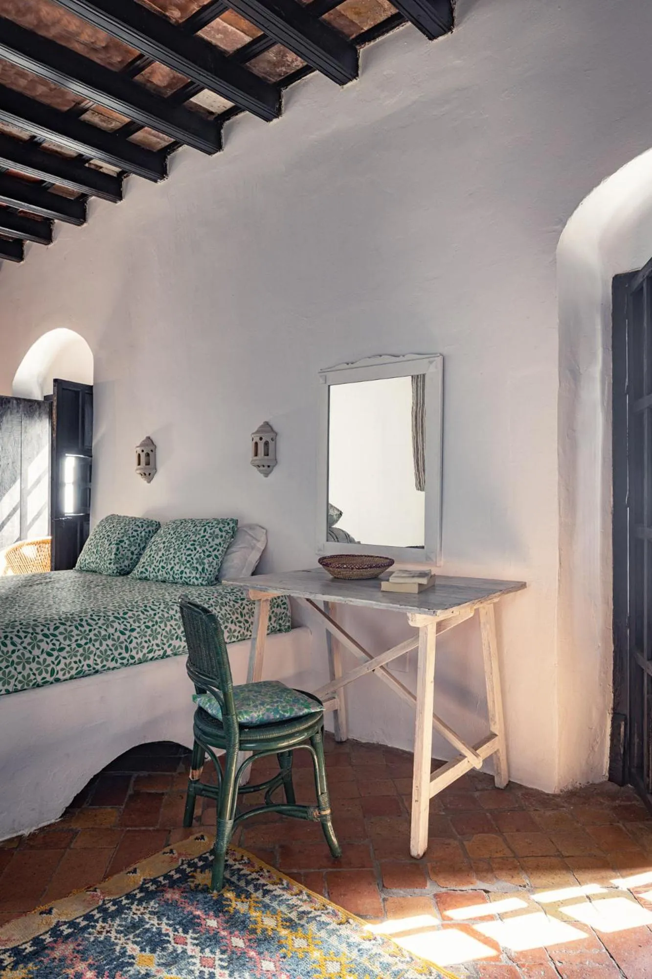 Seating area, Bed in Eole Tarifa Rooms