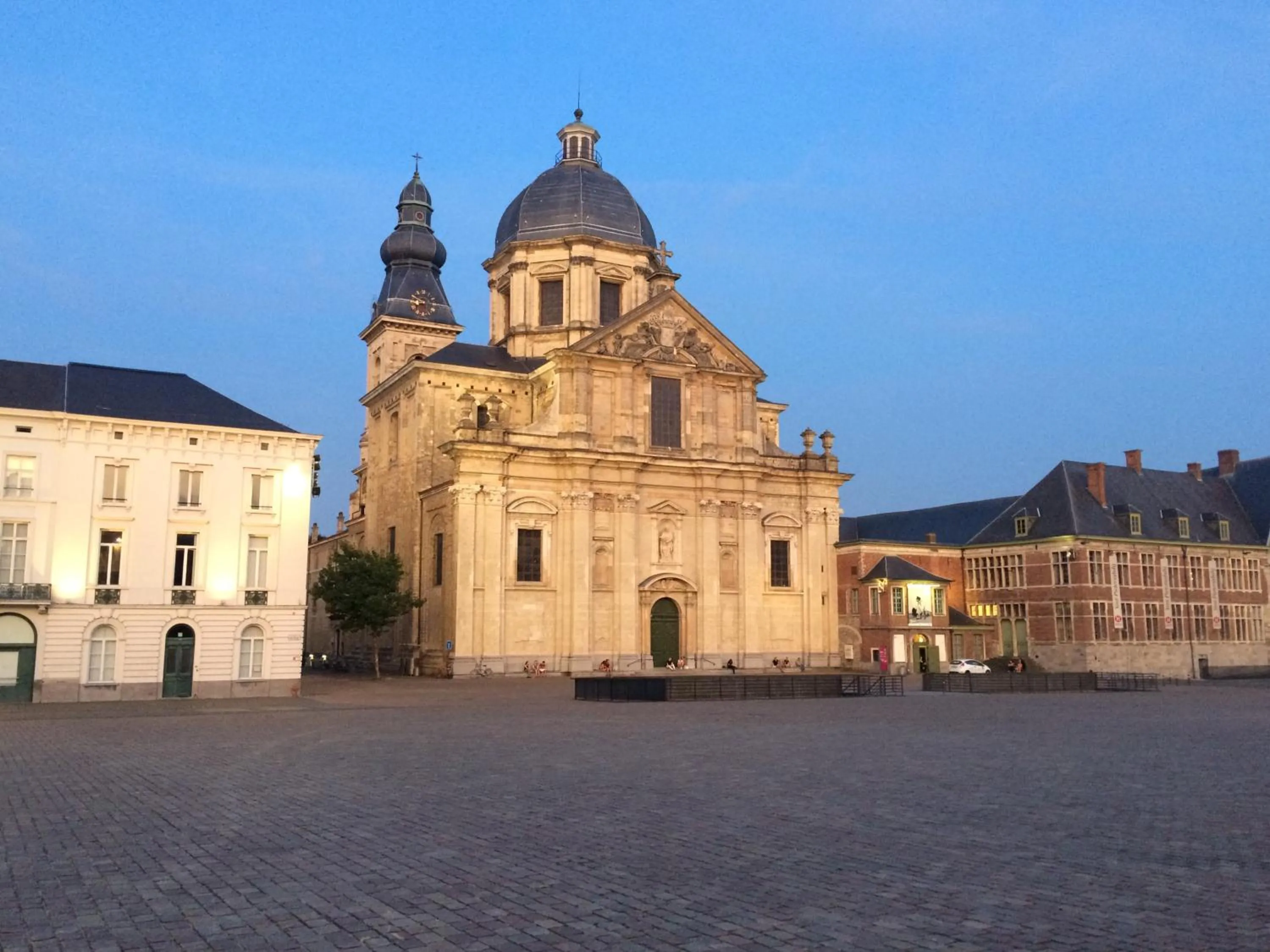 Nearby landmark in Designflats Gent