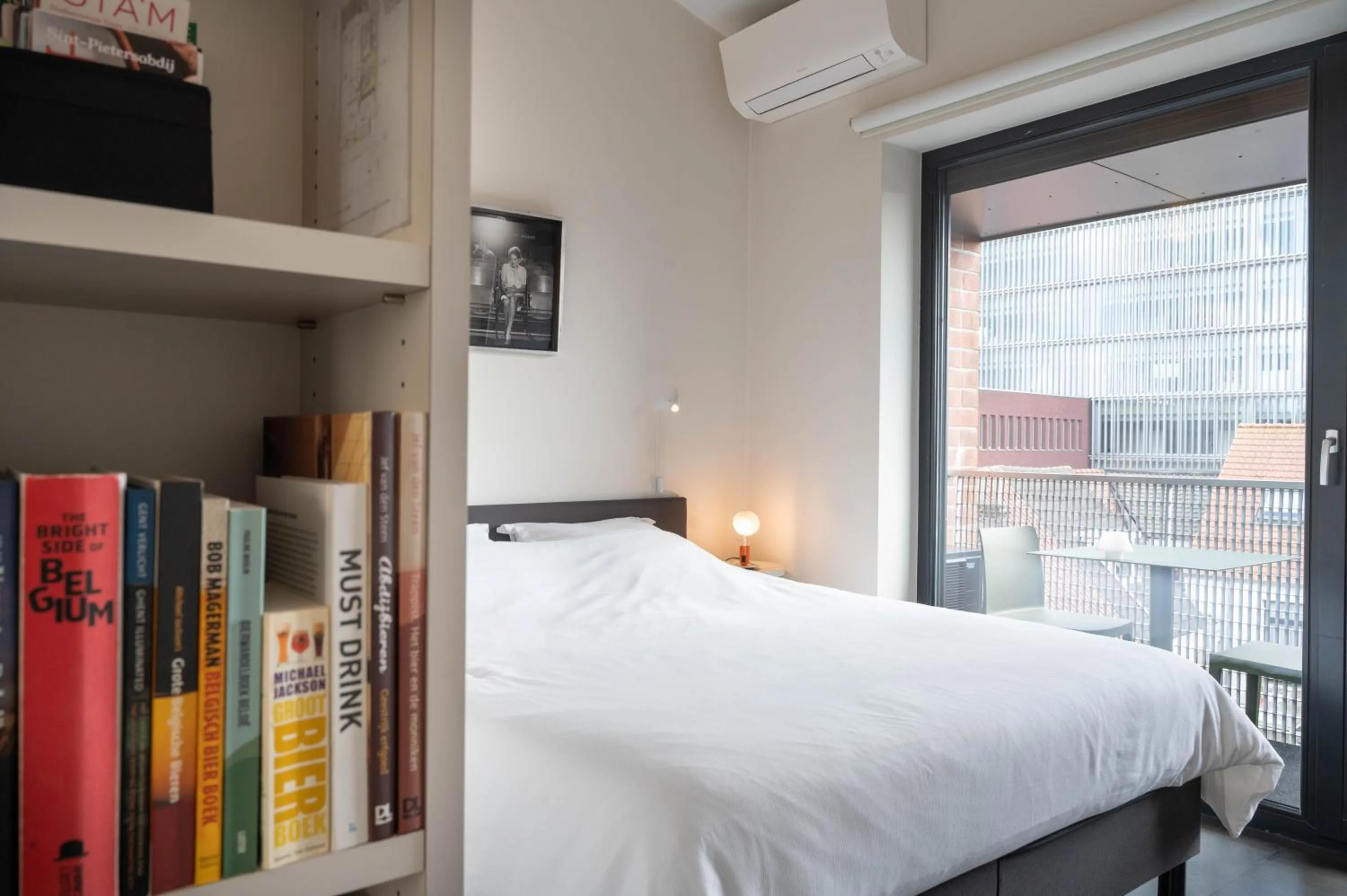 Bed in Designflats Gent