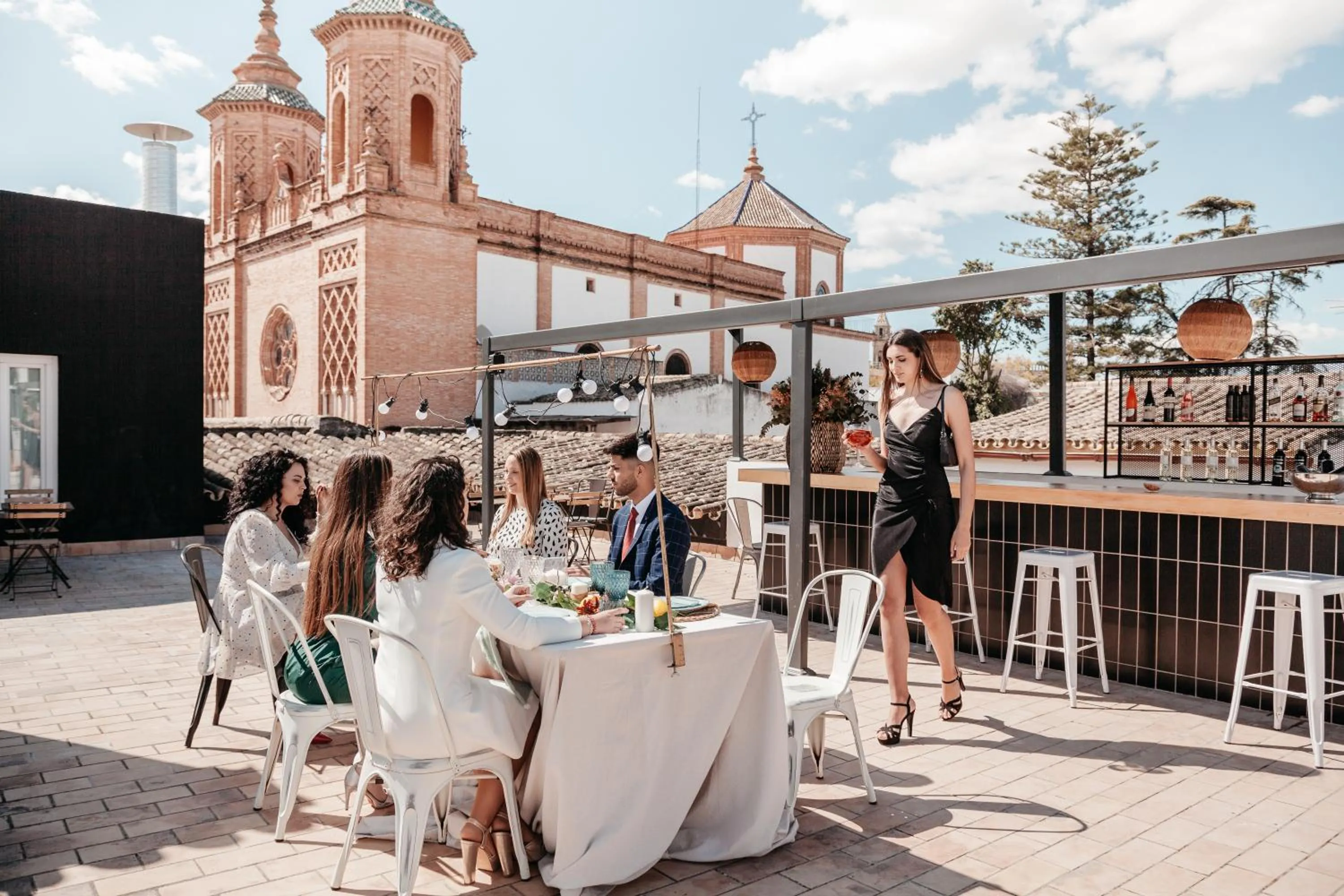 Restaurant/places to eat in ASTUTO Boutique Jerez - Adults Only