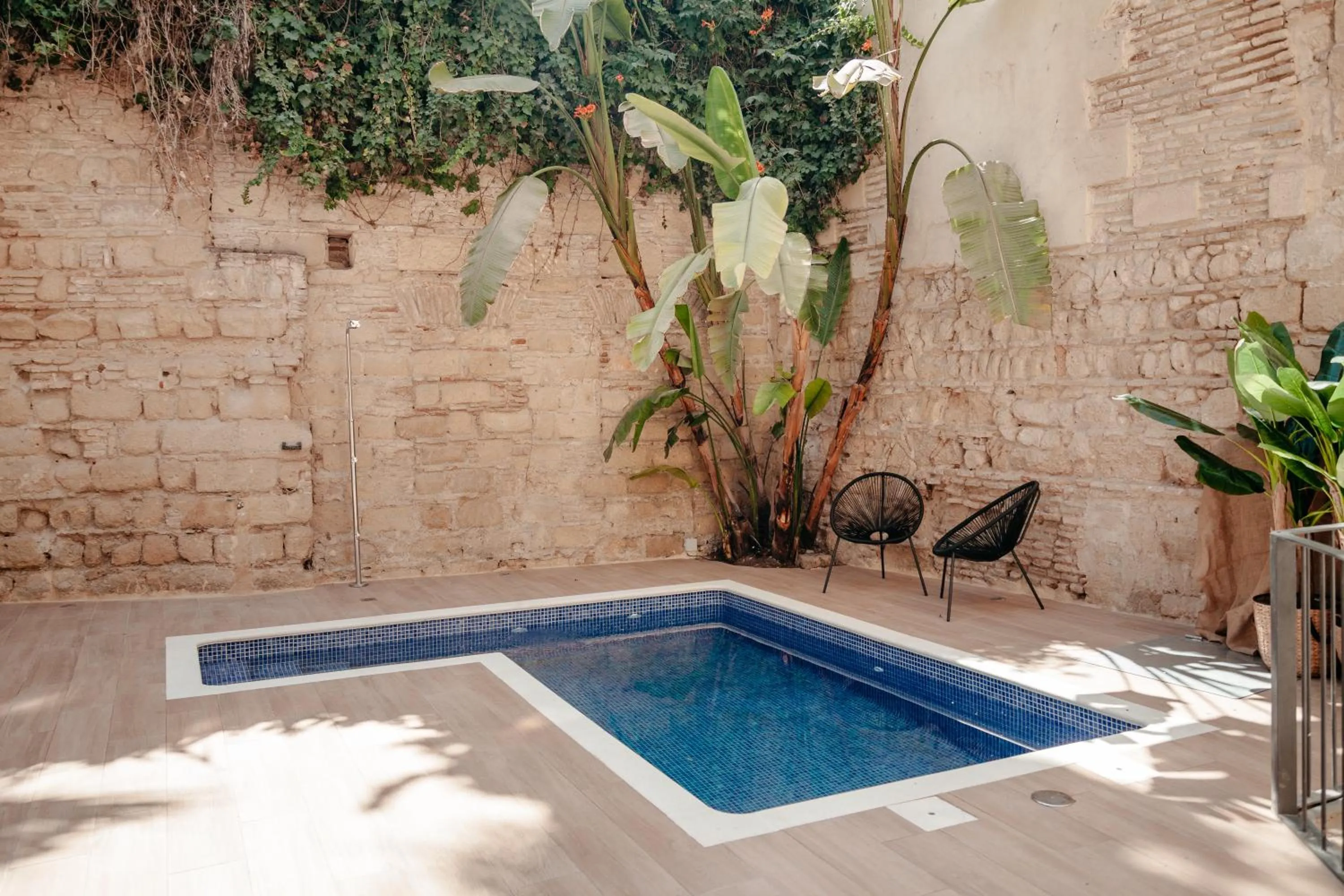Swimming pool in ASTUTO Boutique Jerez - Adults Only